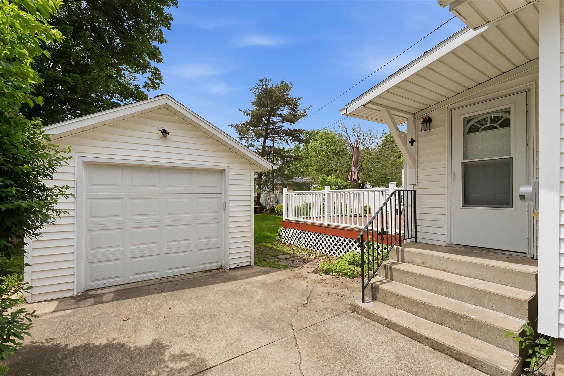 36 N 16th Street Niles MI 49120