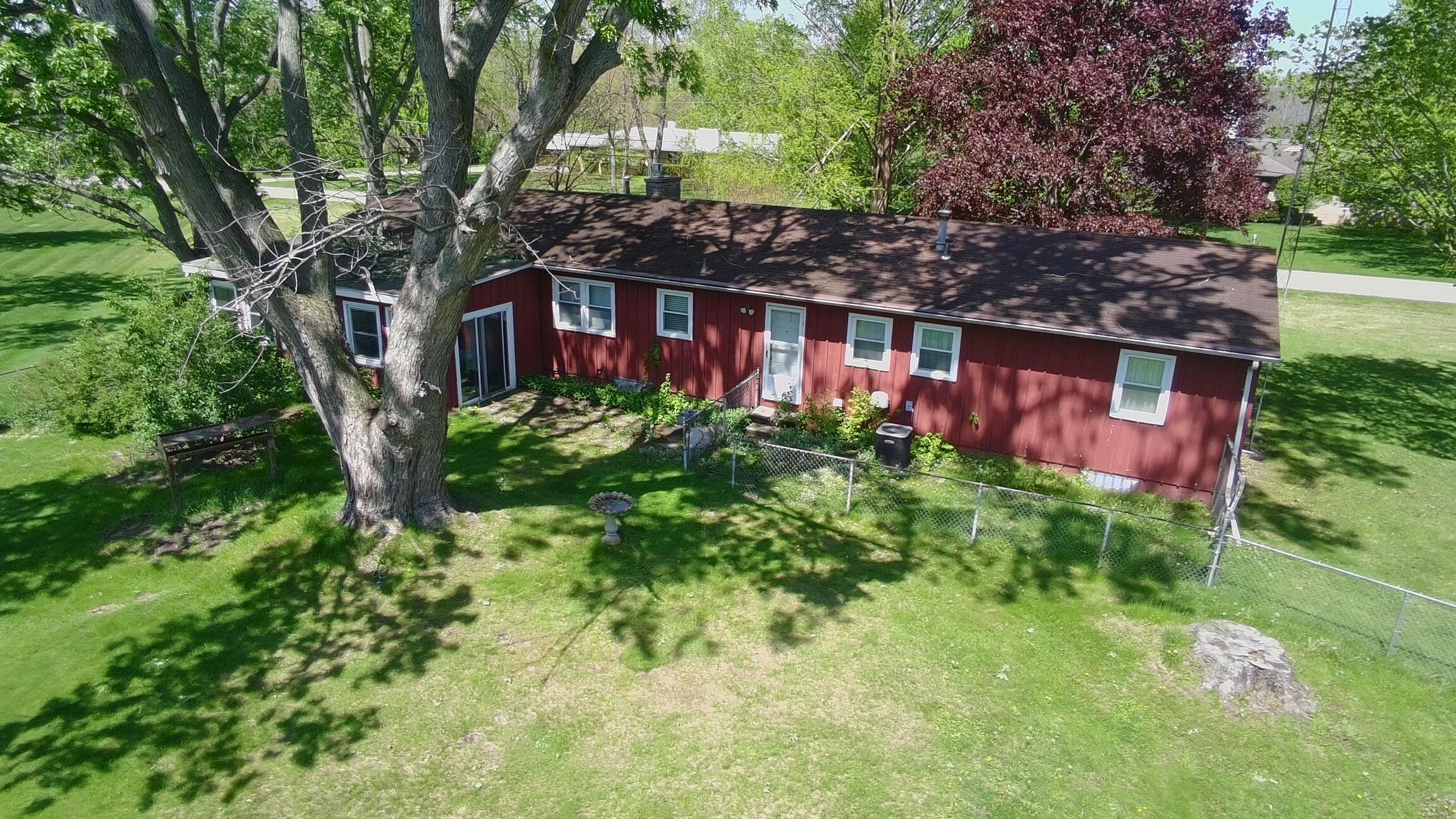 1063 Almaugus Drive Niles MI 49120