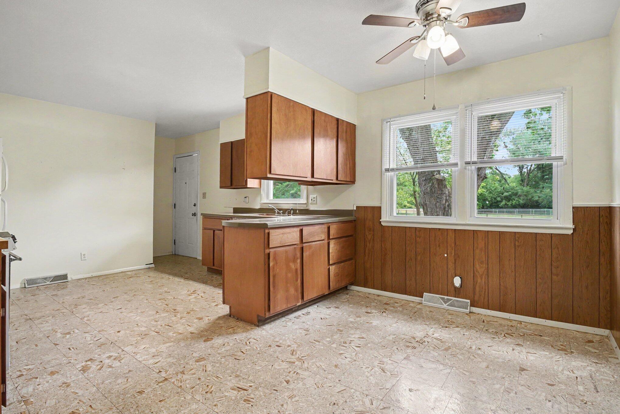 1063 Almaugus Drive Niles MI 49120