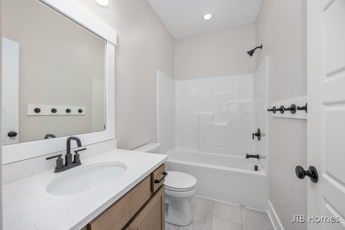 14934 Timberoak Street Holland MI 49424