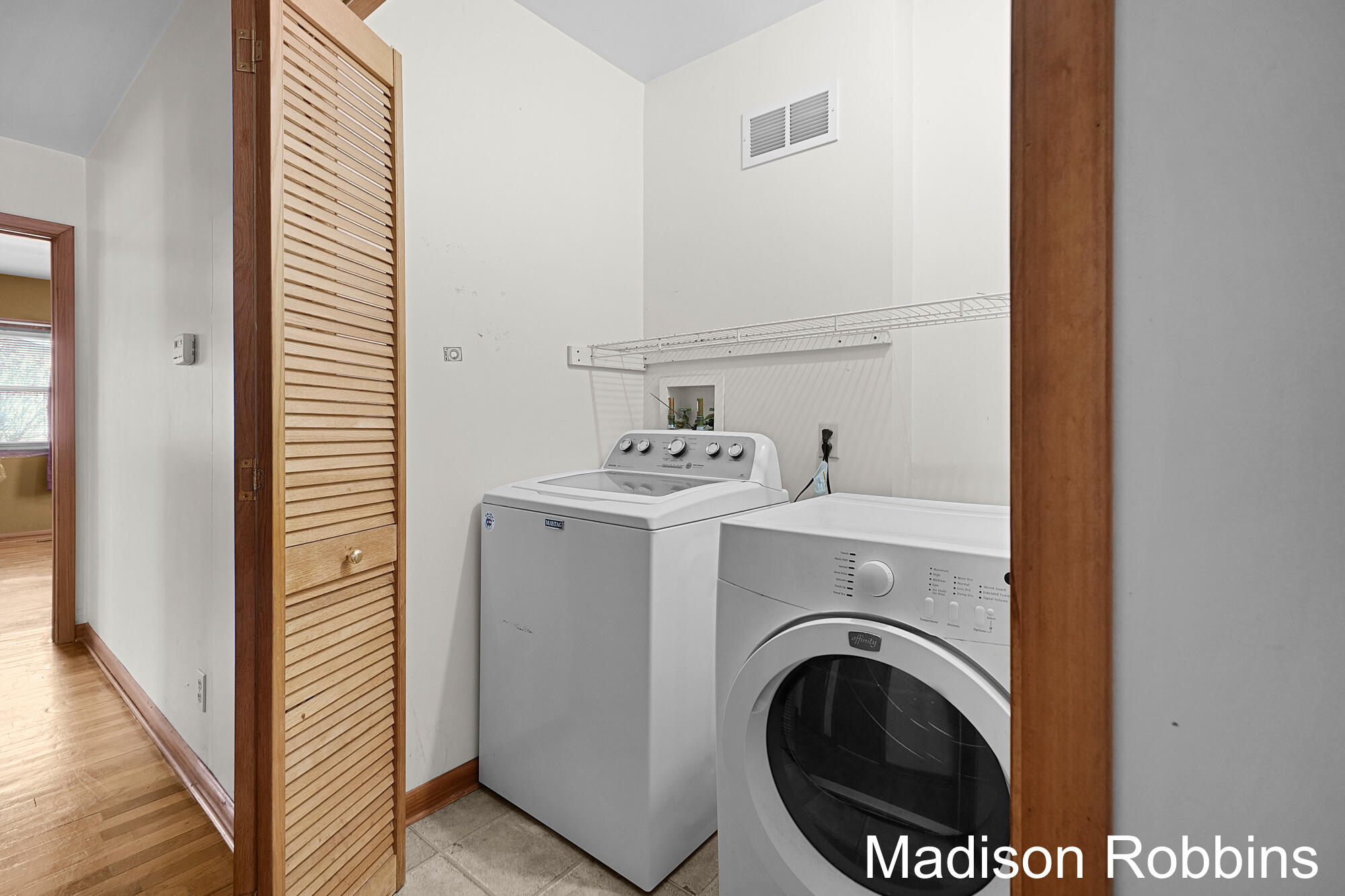 966 Roberts Street Muskegon MI 49442
