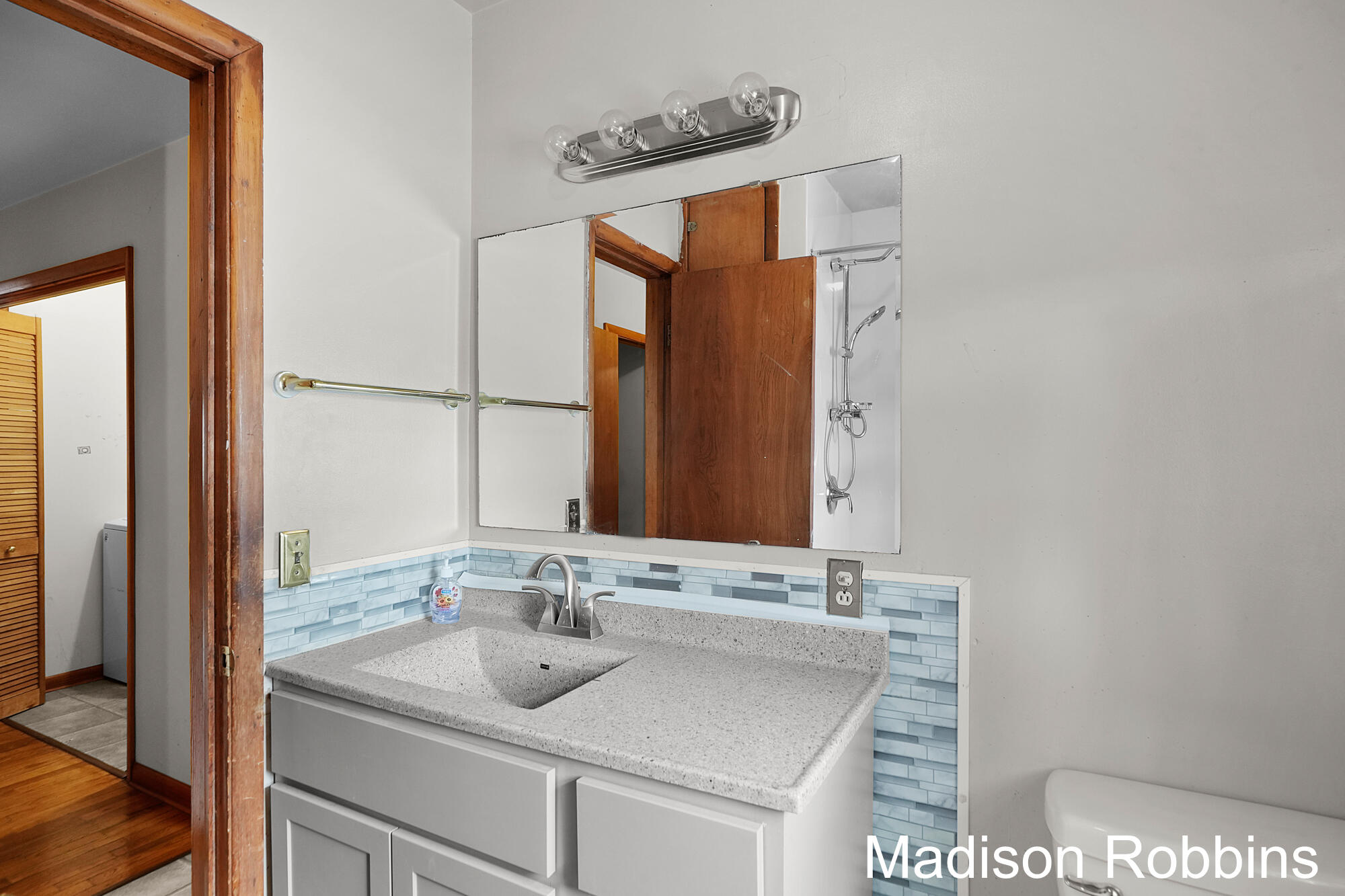 966 Roberts Street Muskegon MI 49442