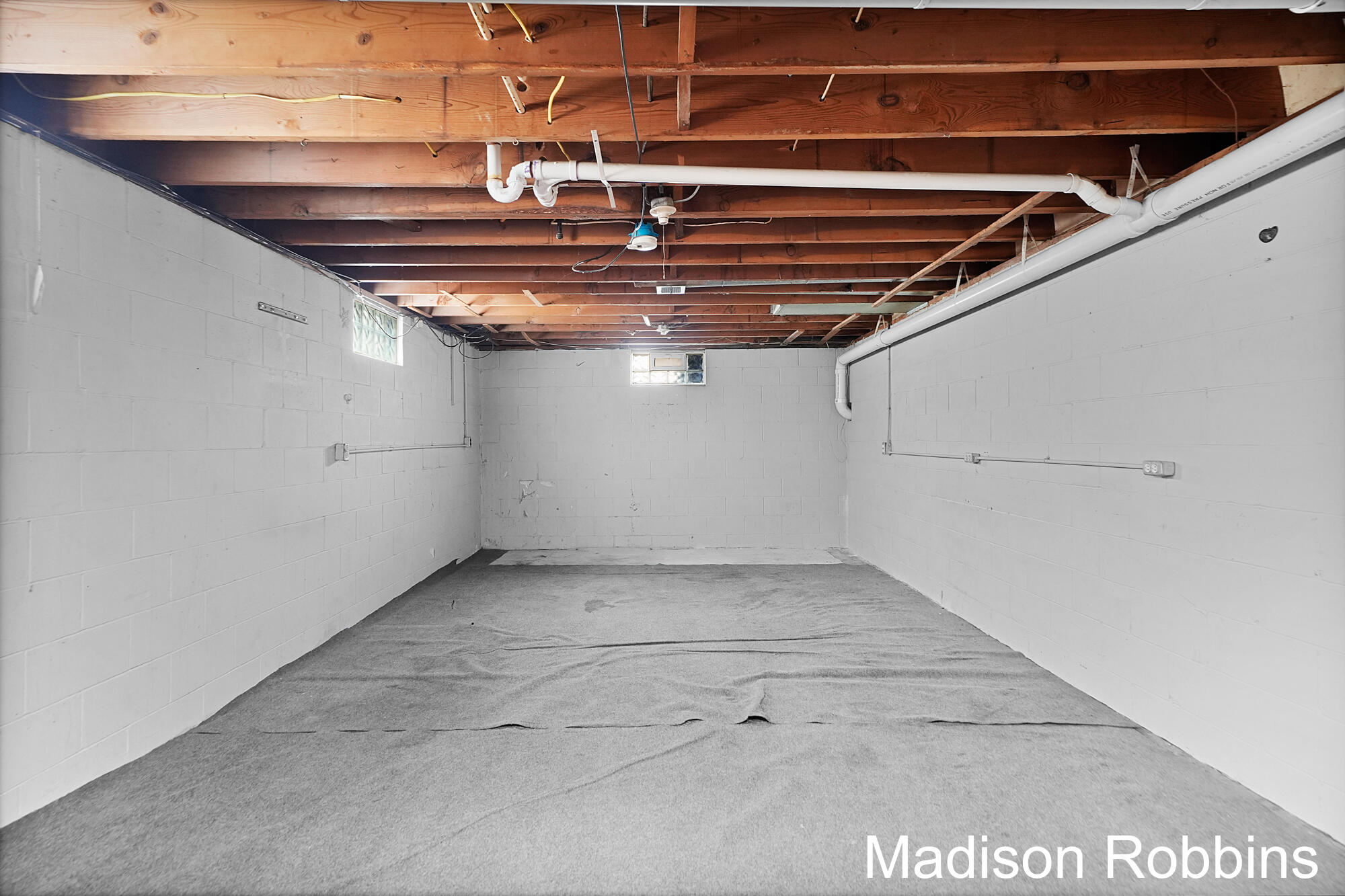 966 Roberts Street Muskegon MI 49442