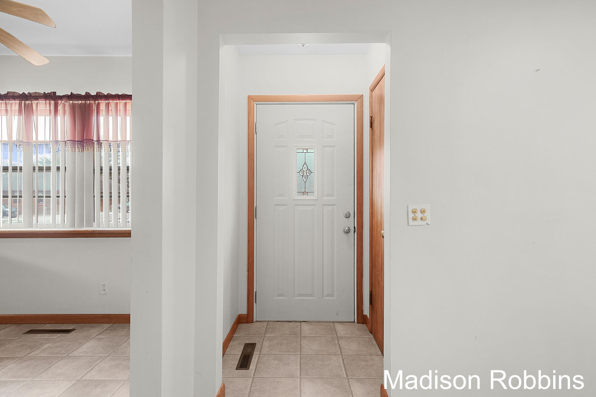 966 Roberts Street Muskegon MI 49442