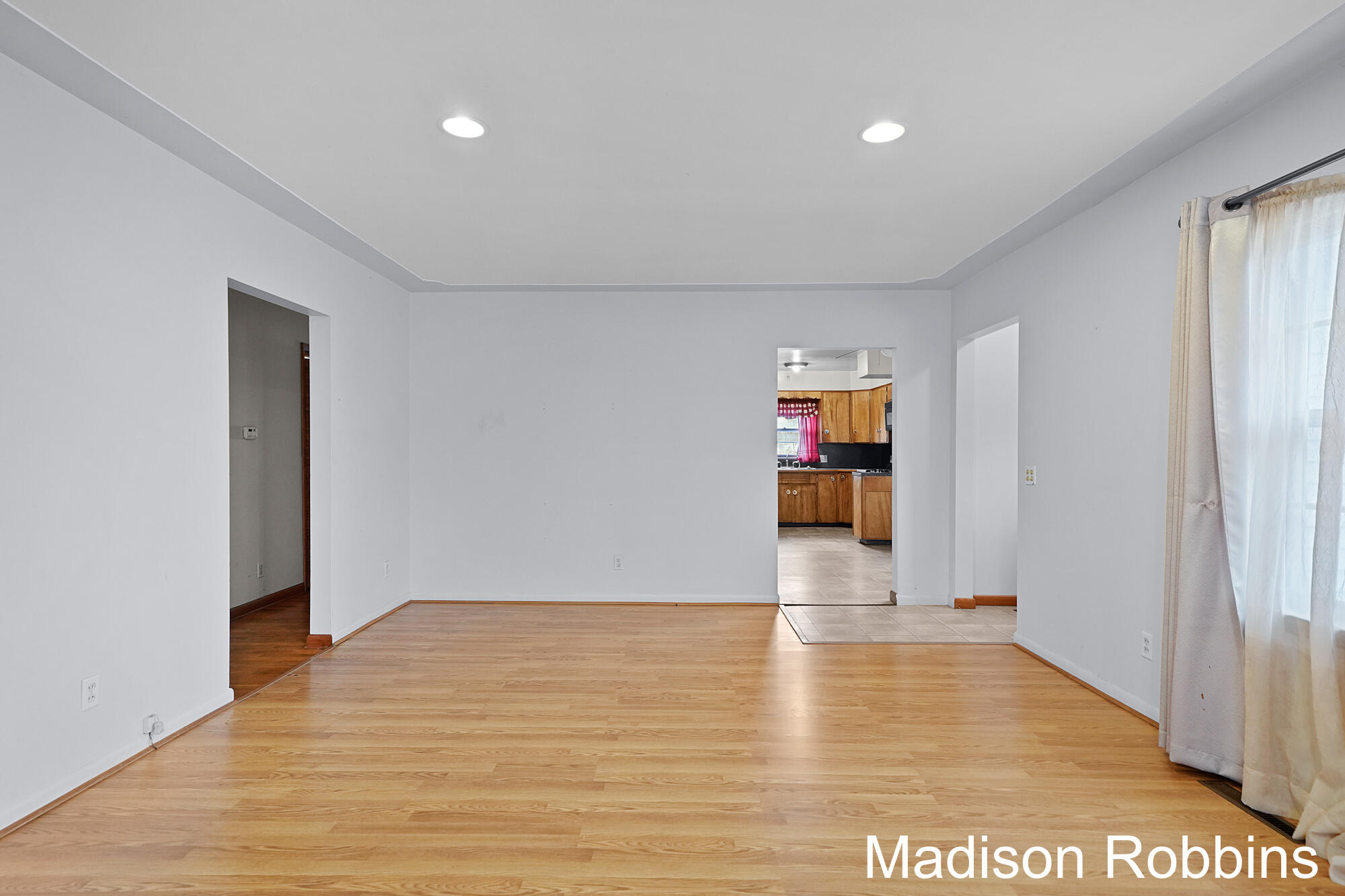966 Roberts Street Muskegon MI 49442