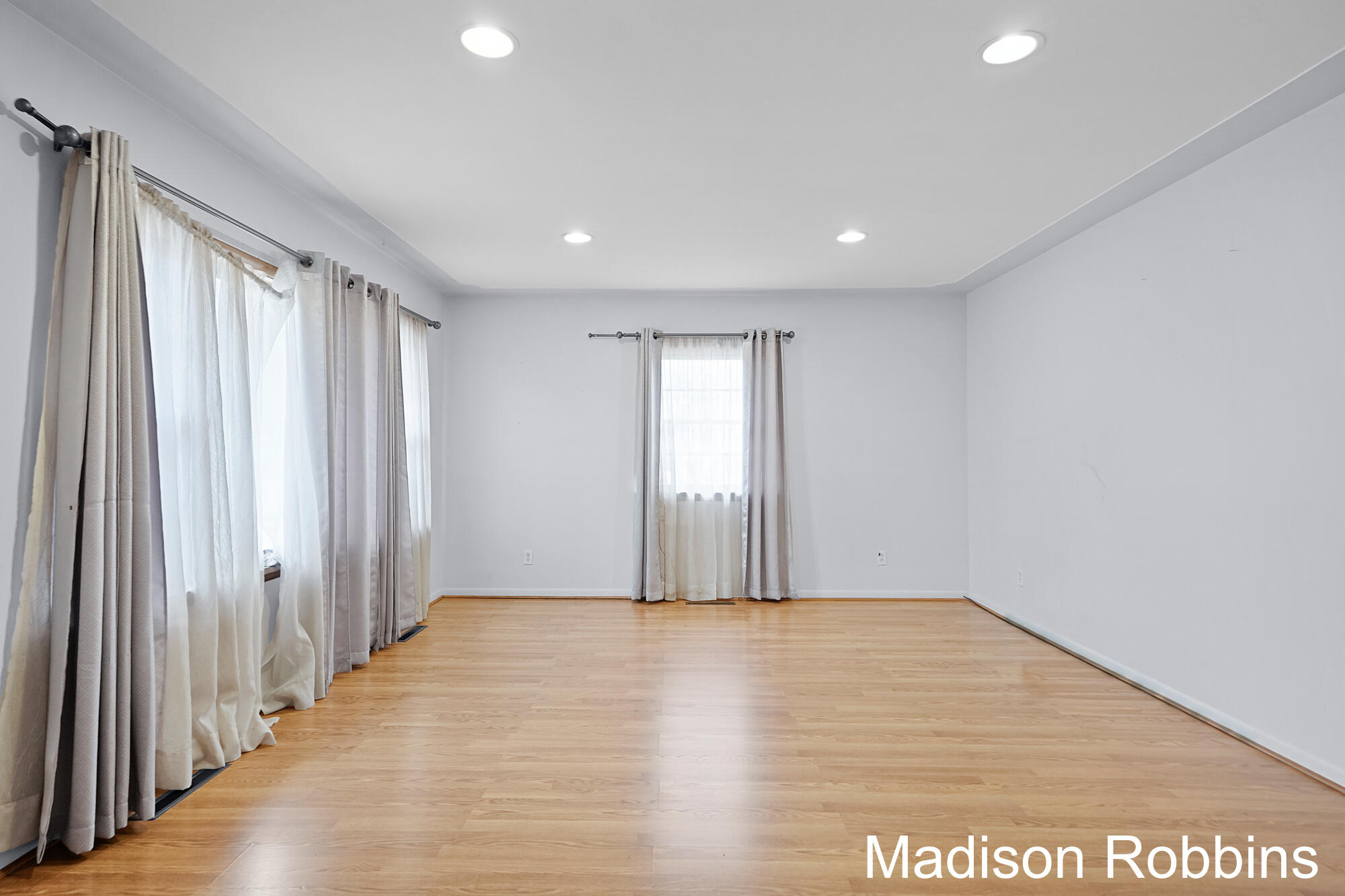 966 Roberts Street Muskegon MI 49442