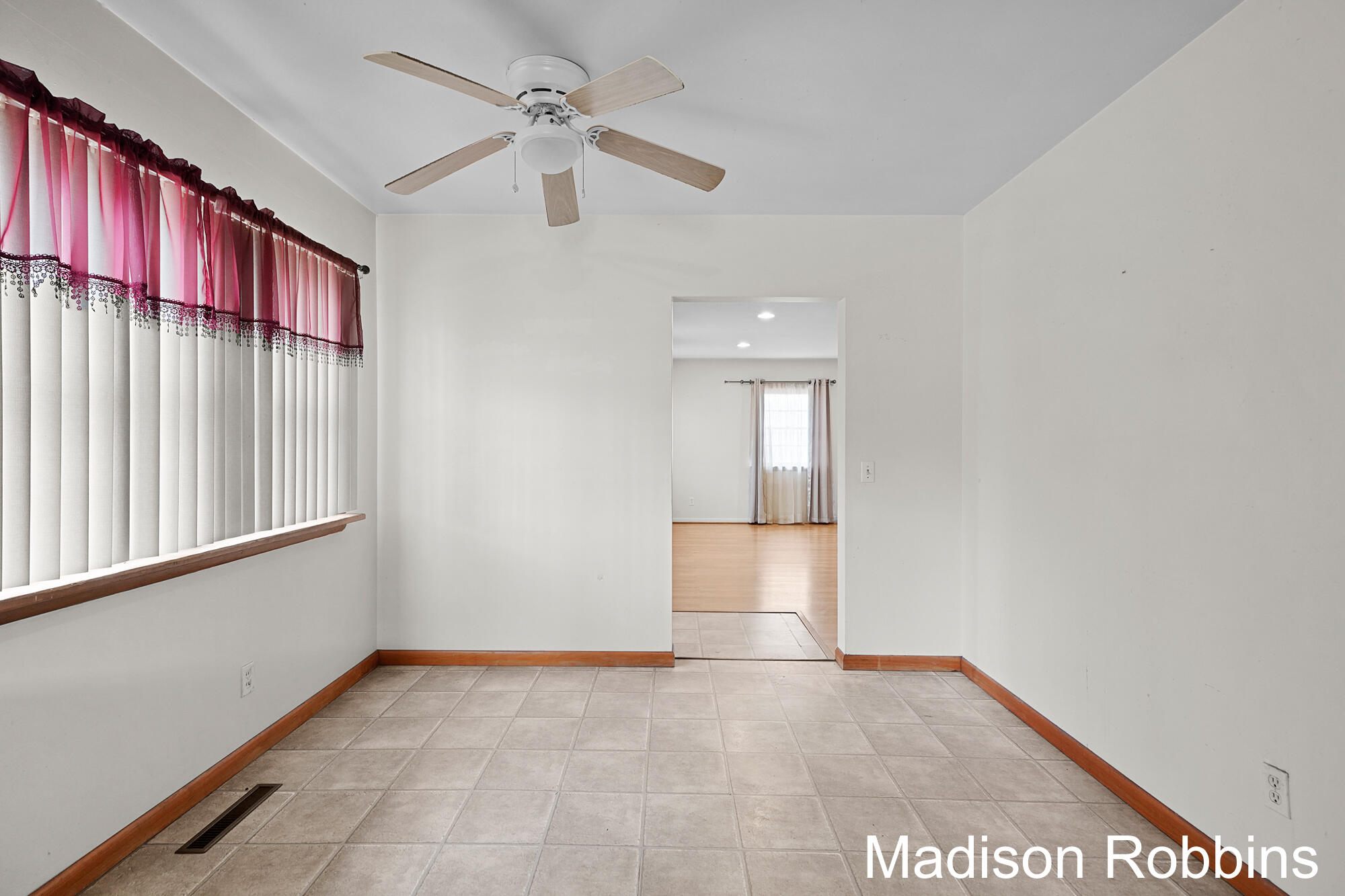 966 Roberts Street Muskegon MI 49442