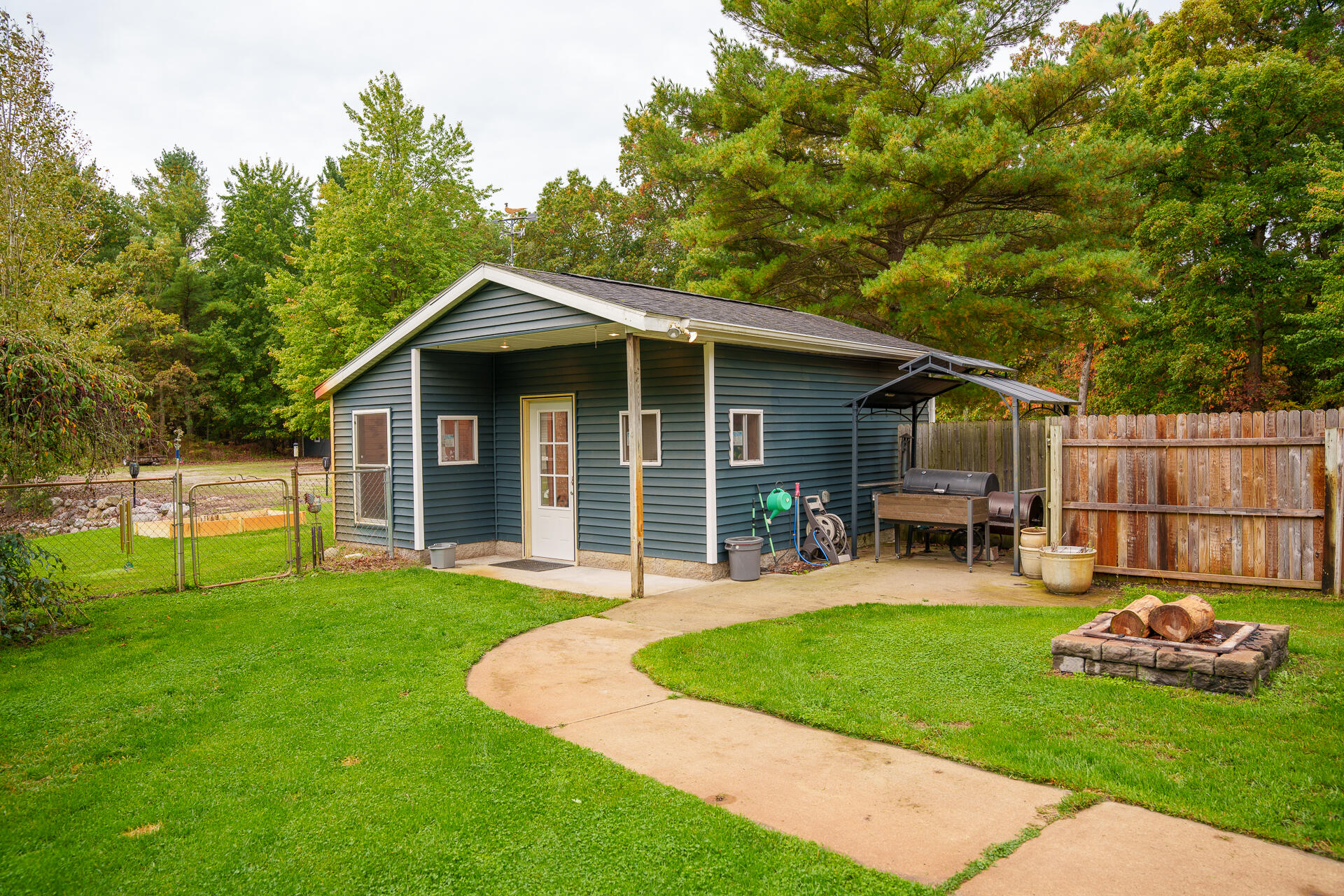 4661 W River Road Muskegon MI 49445