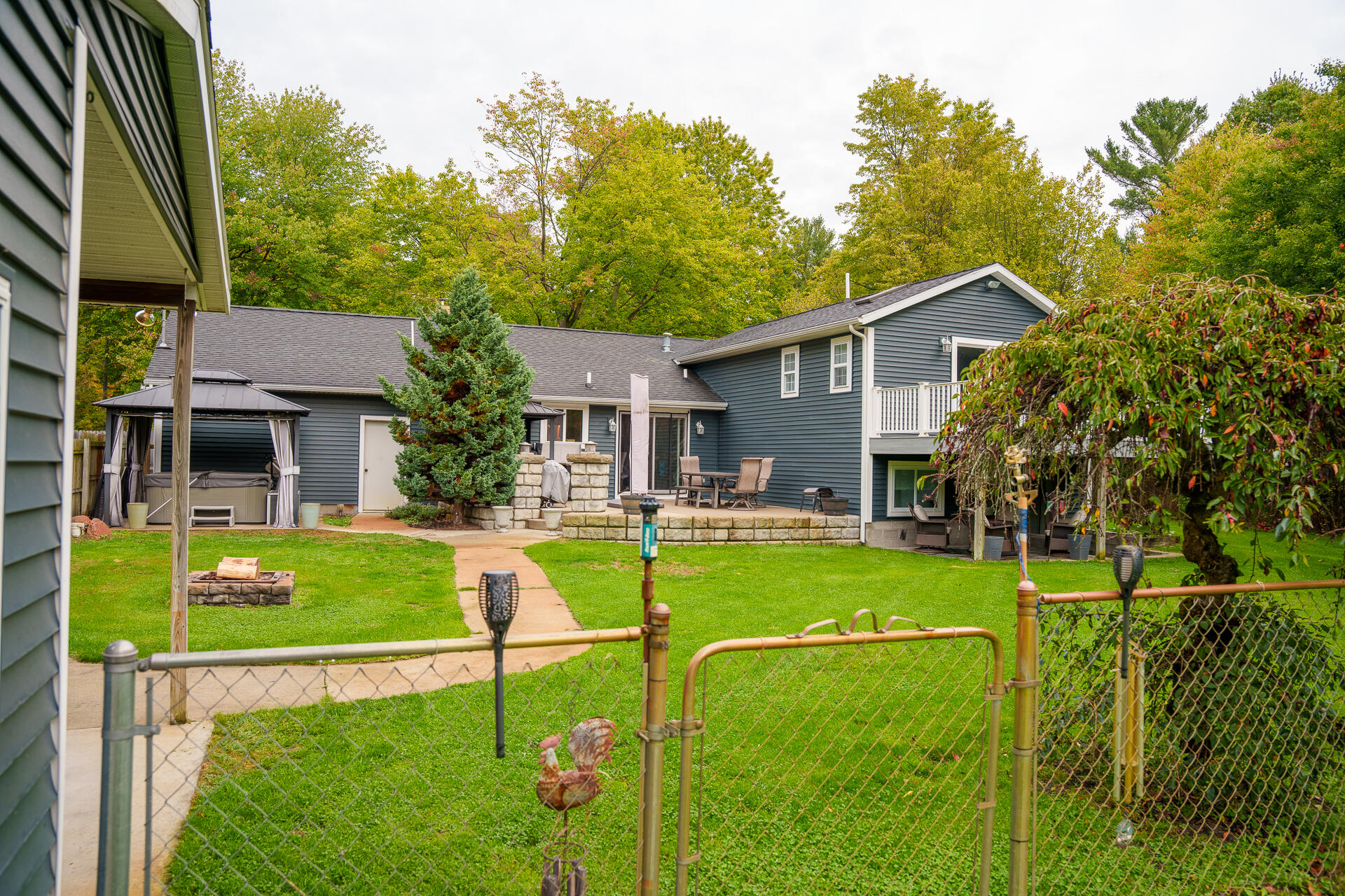 4661 W River Road Muskegon MI 49445