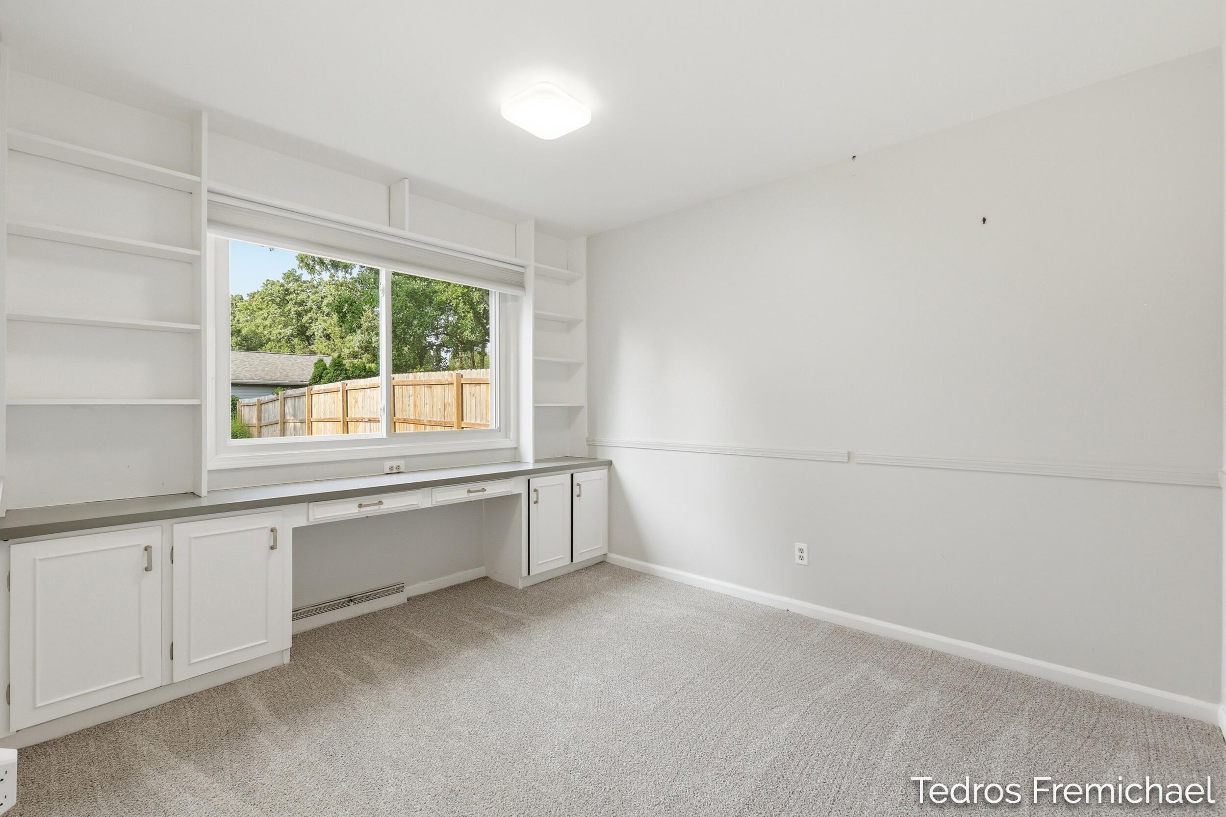 2423 Ridgefield Road Portage MI 49024