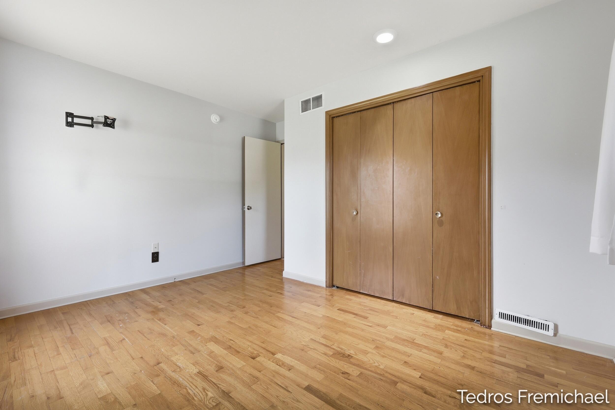 2423 Ridgefield Road Portage MI 49024