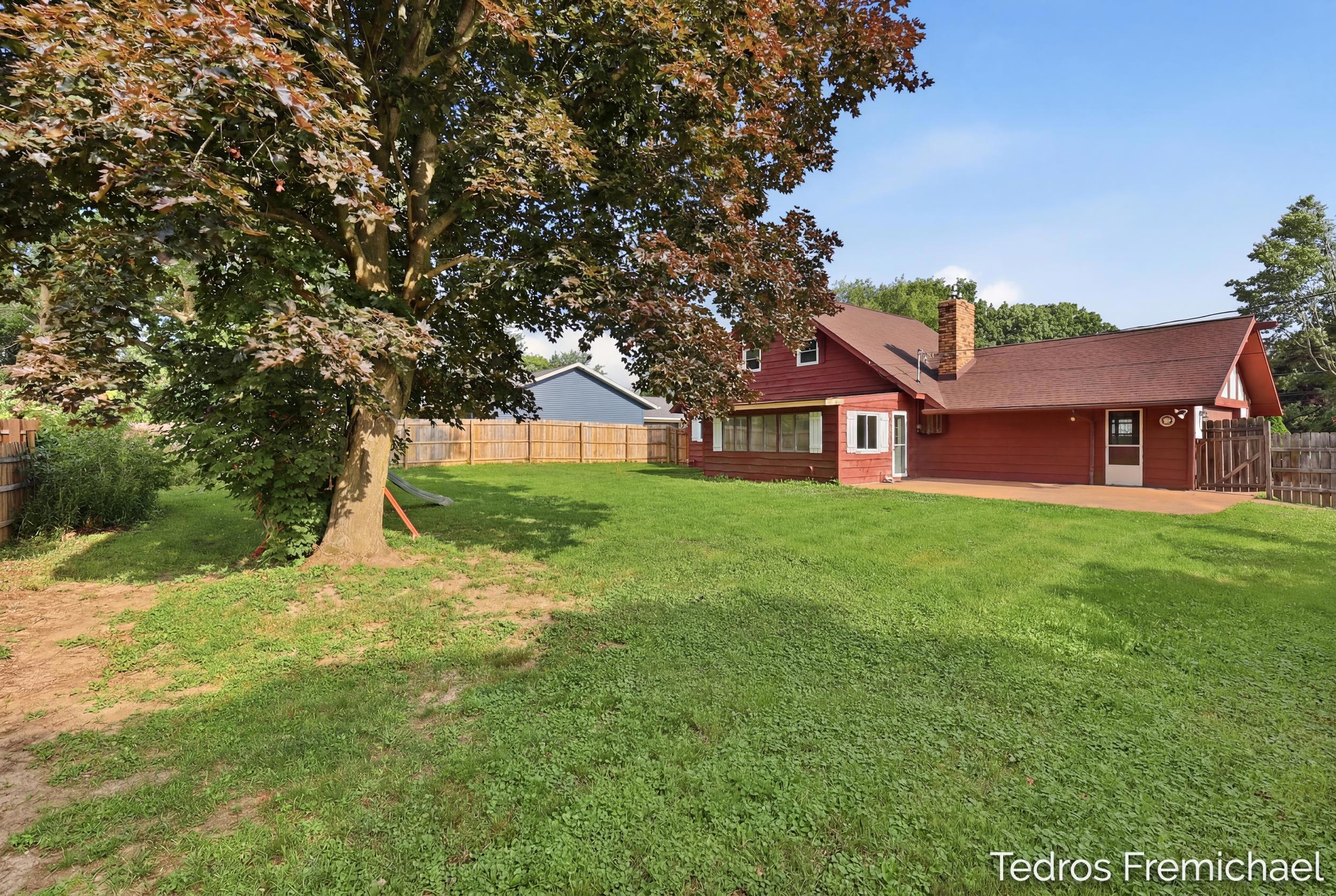 2423 Ridgefield Road Portage MI 49024