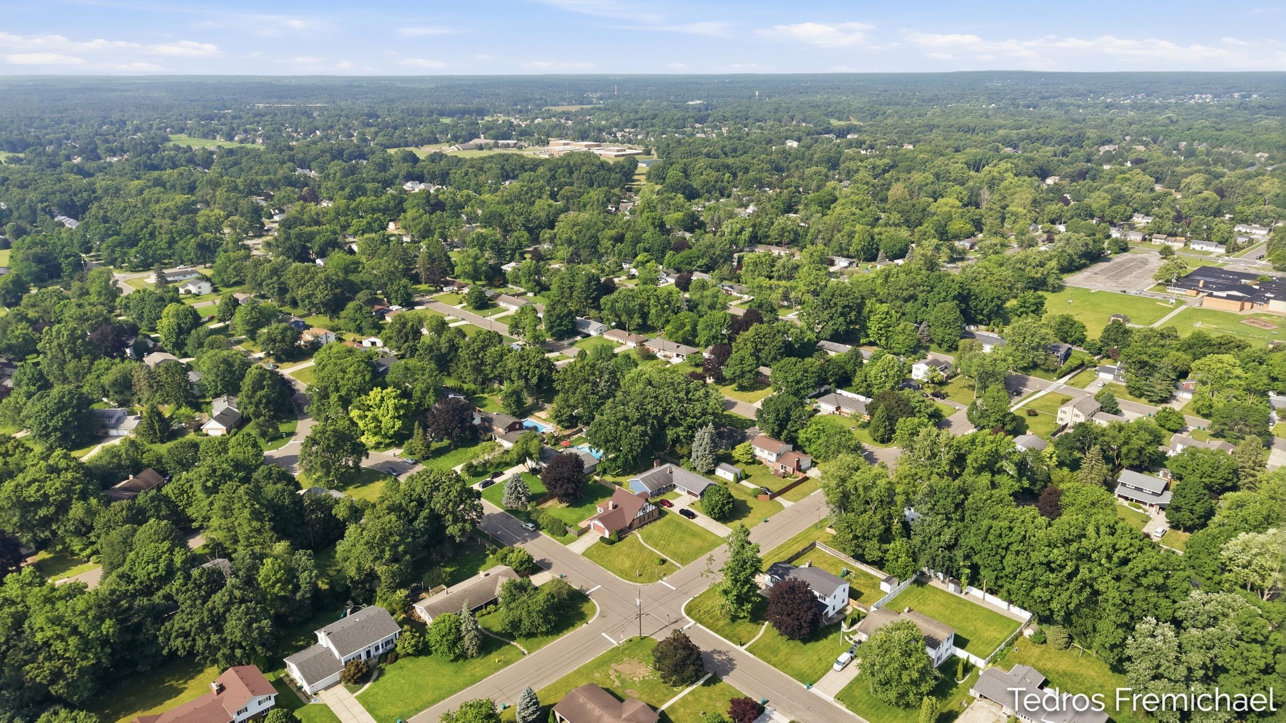 2423 Ridgefield Road Portage MI 49024
