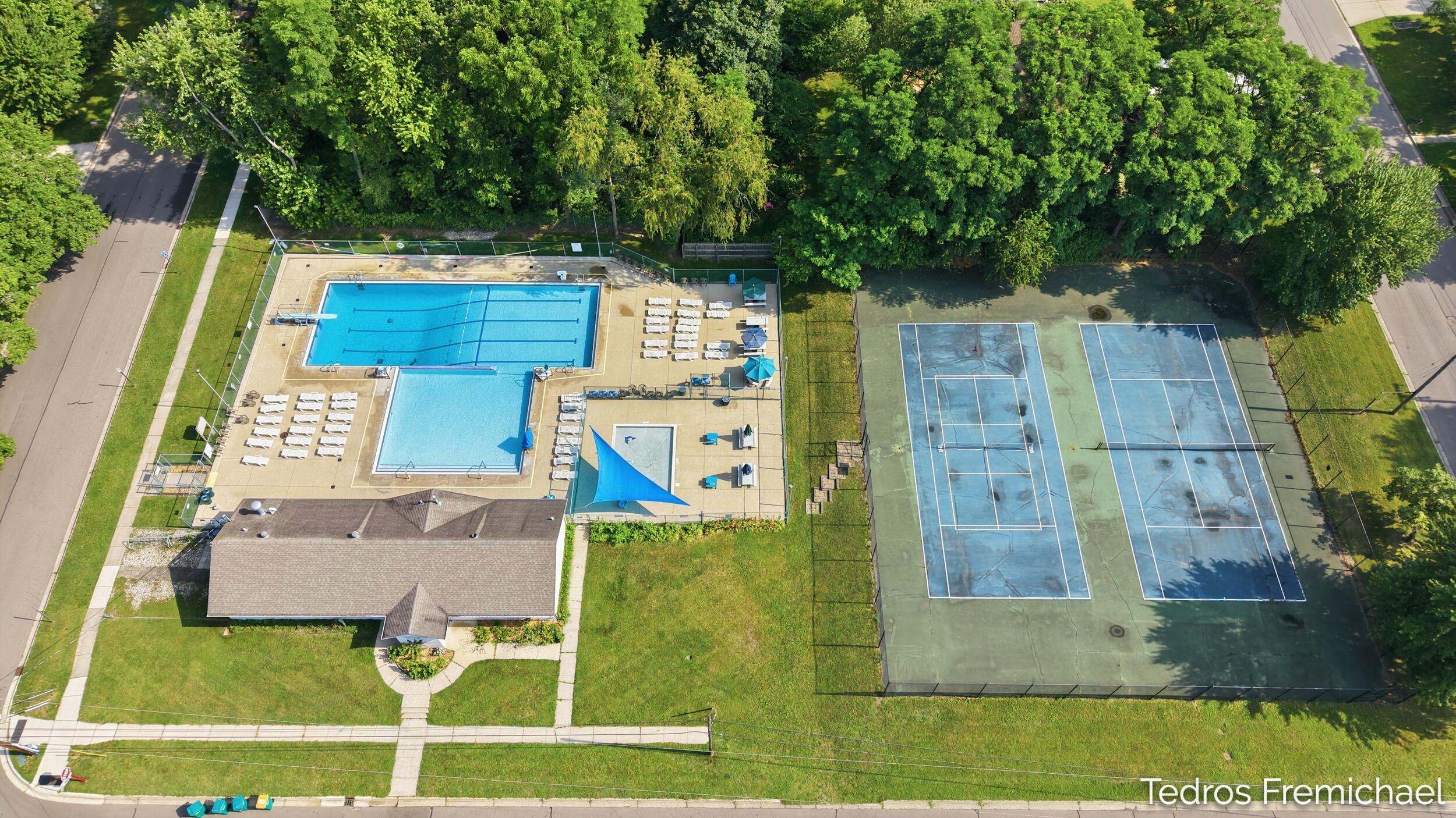 2423 Ridgefield Road Portage MI 49024