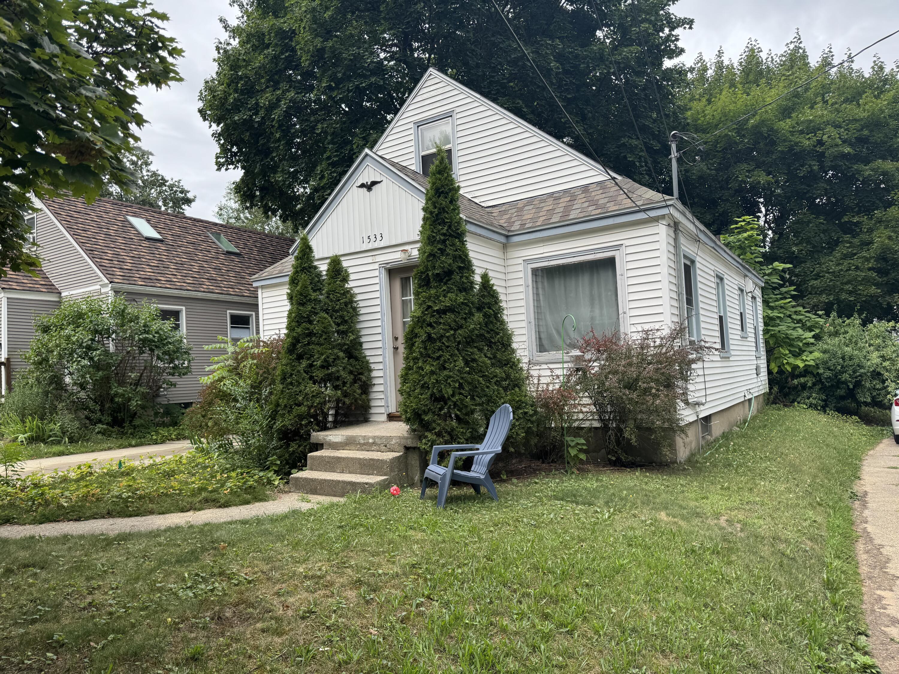 1533 Sylvan Avenue SE Avenue SE Grand Rapids MI 49506