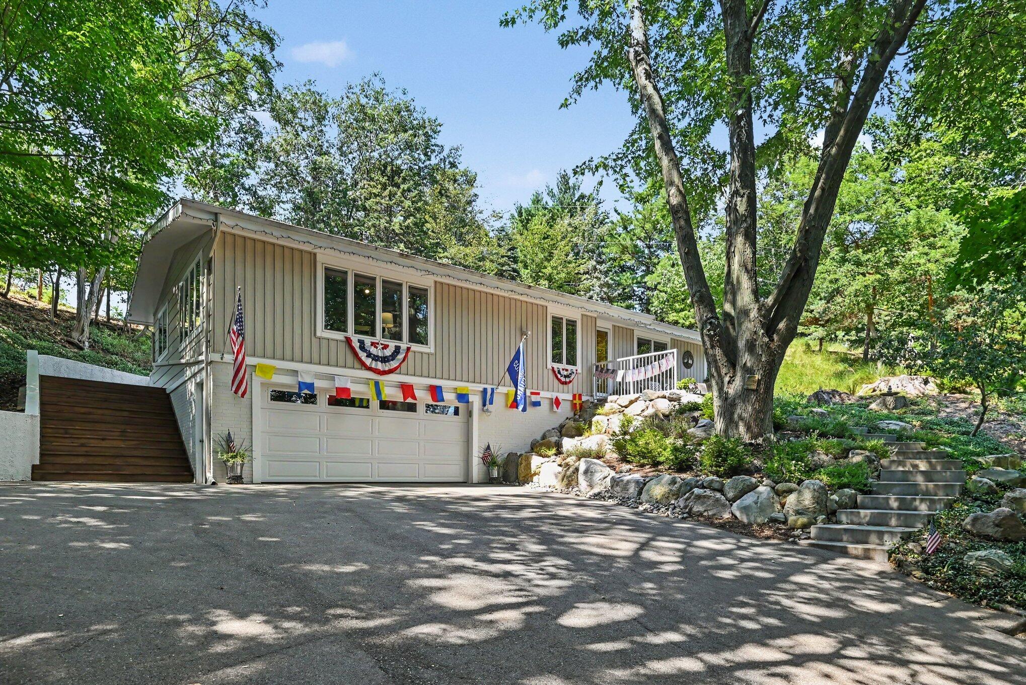 405 Slayton Avenue Grand Haven MI 49417