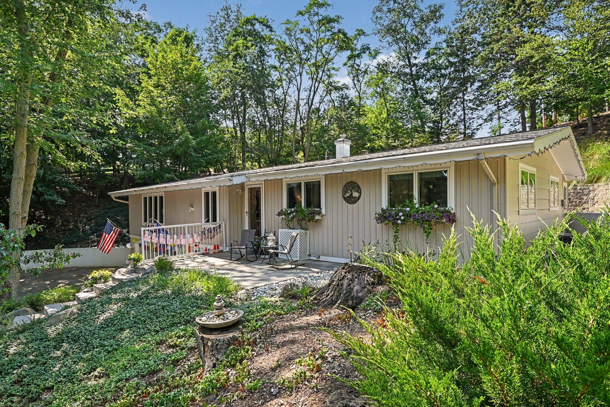 405 Slayton Avenue Grand Haven MI 49417