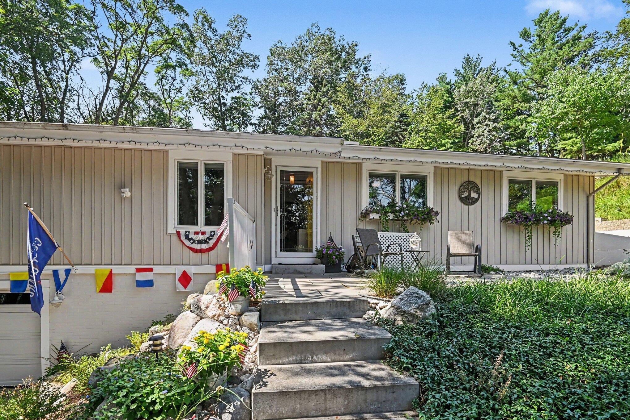 405 Slayton Avenue Grand Haven MI 49417