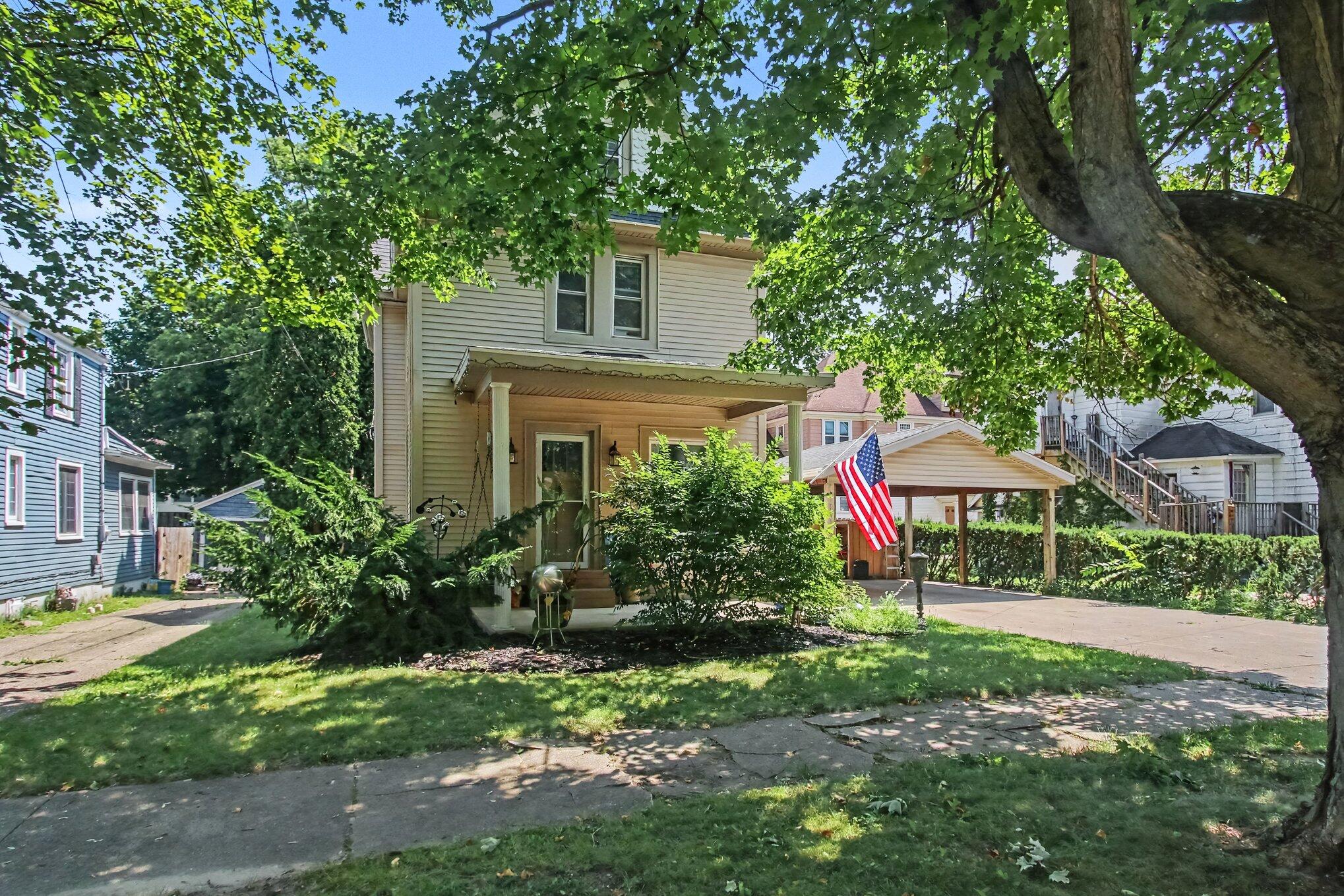 210 Pine Street Allegan MI 49010