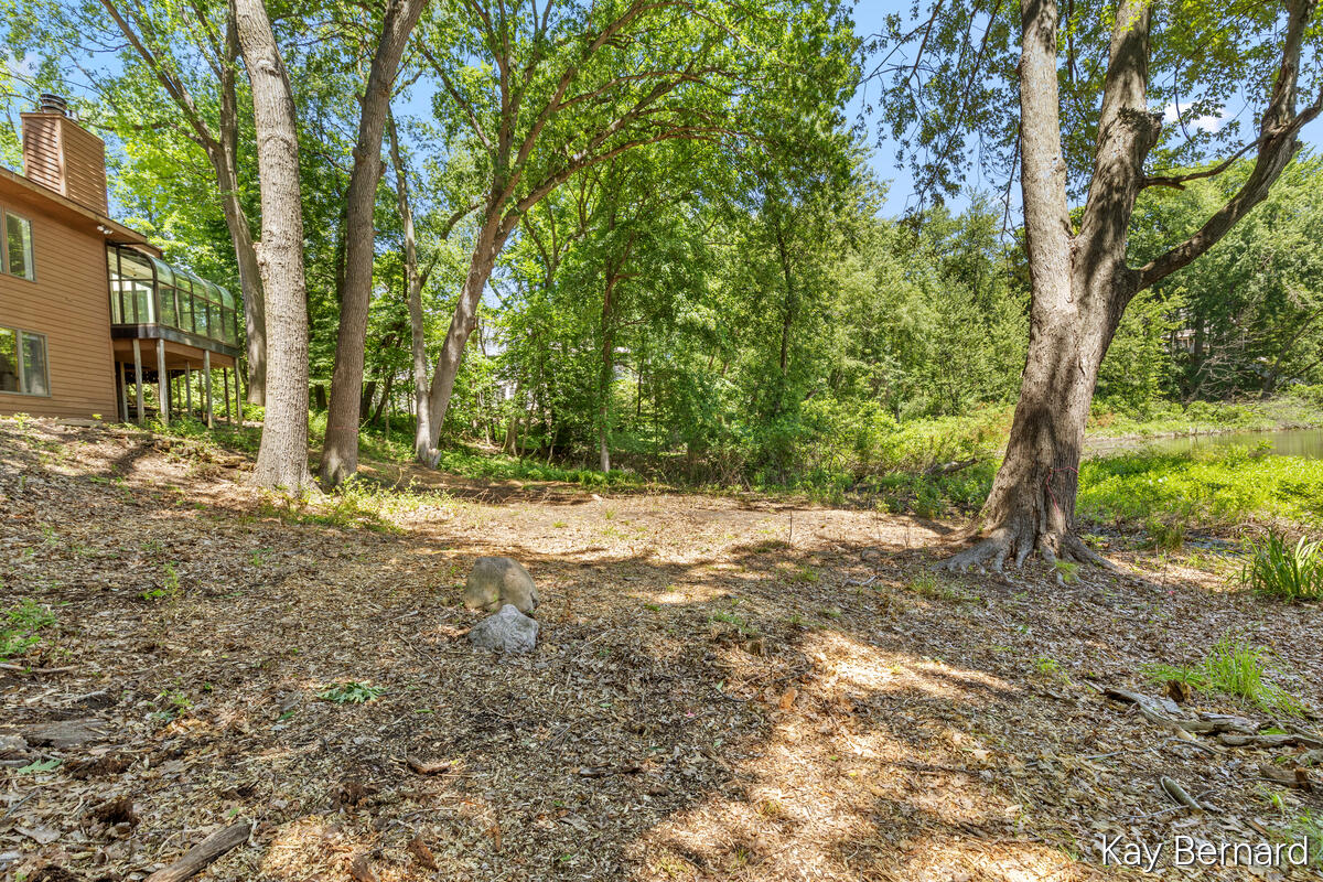 1860 Beard Drive SE Grand Rapids MI 49546