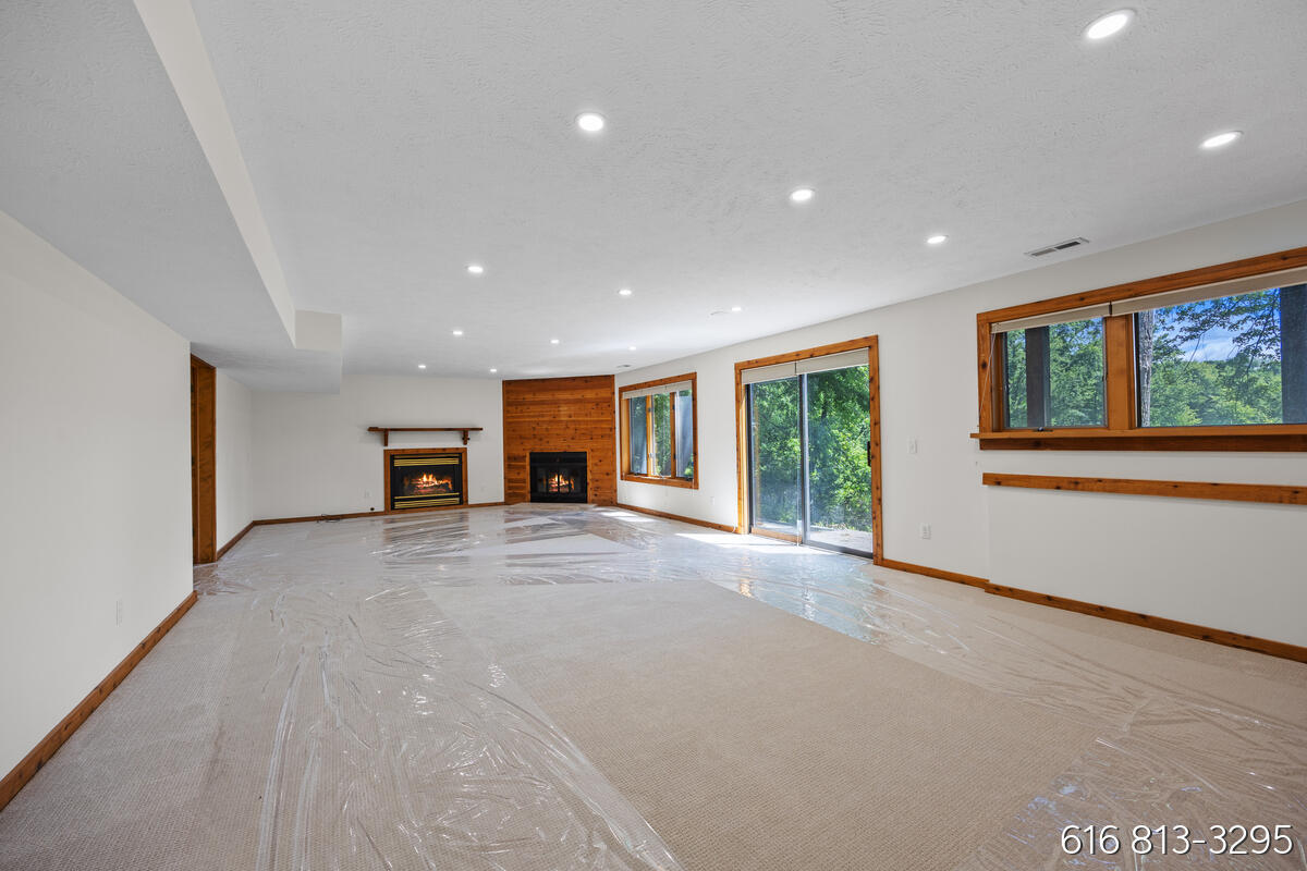 1860 Beard Drive SE Grand Rapids MI 49546