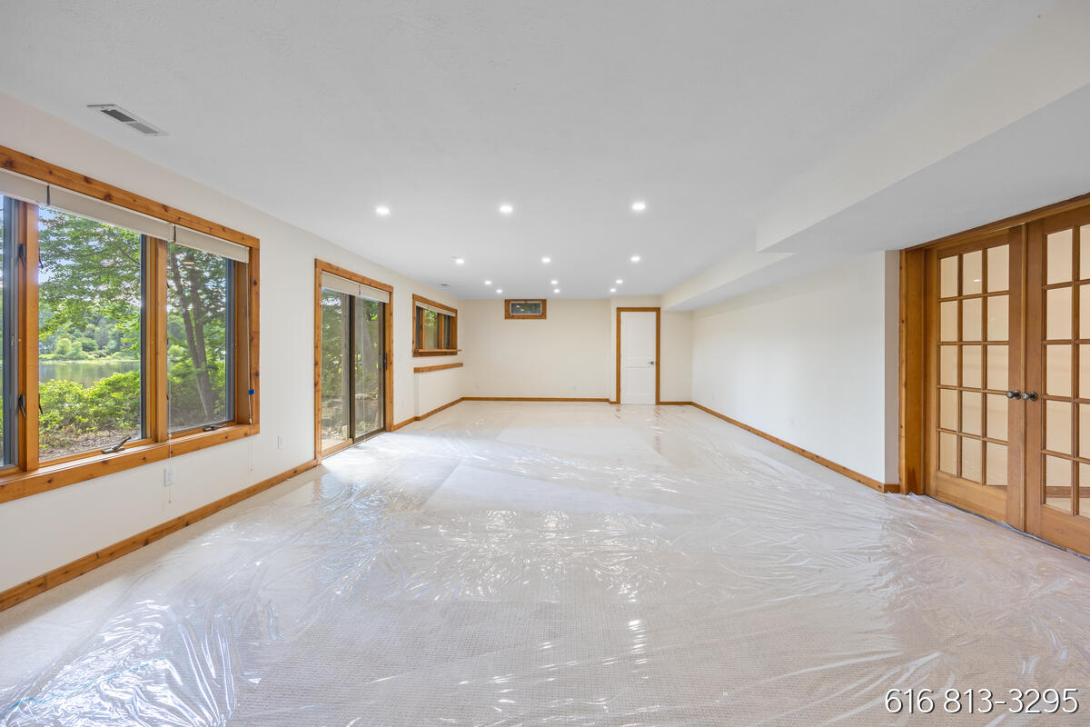 1860 Beard Drive SE Grand Rapids MI 49546