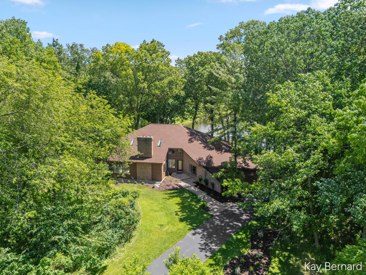 1860 Beard Drive SE Grand Rapids MI 49546