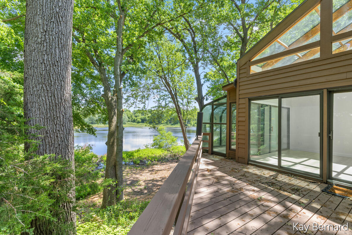 1860 Beard Drive SE Grand Rapids MI 49546