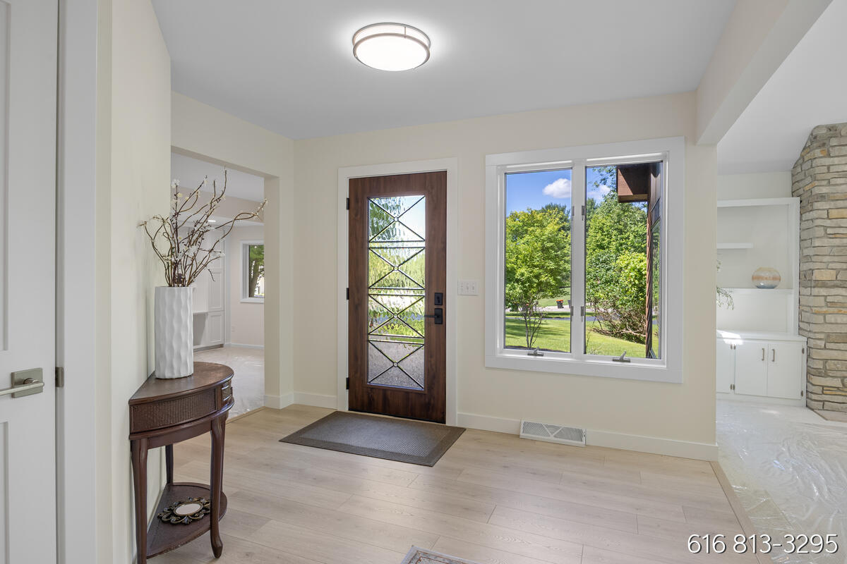 1860 Beard Drive SE Grand Rapids MI 49546