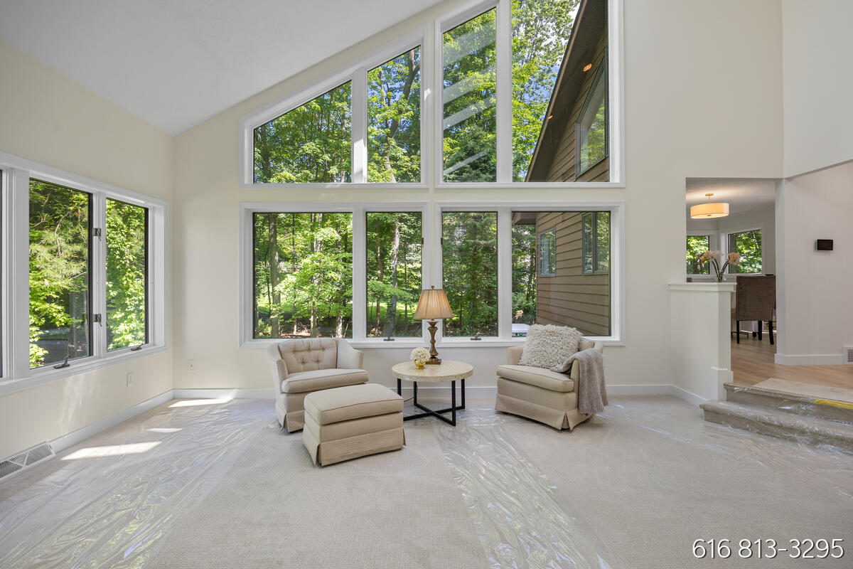1860 Beard Drive SE Grand Rapids MI 49546