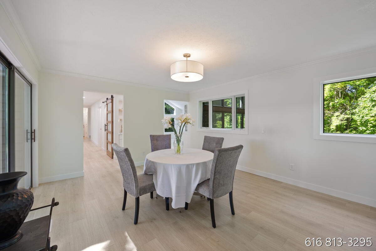 1860 Beard Drive SE Grand Rapids MI 49546