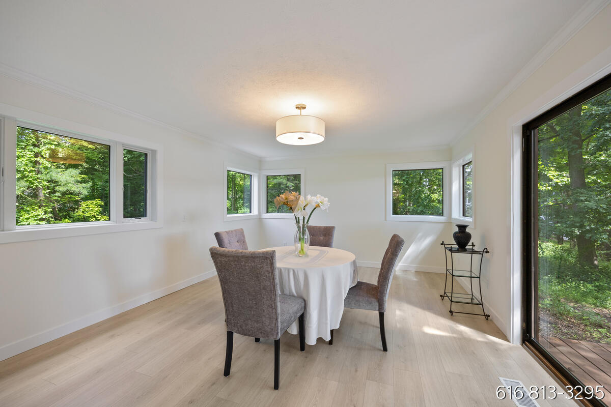 1860 Beard Drive SE Grand Rapids MI 49546