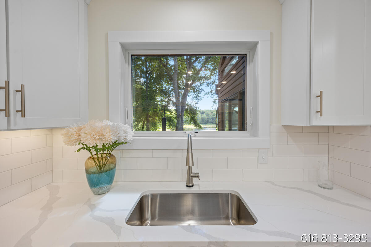 1860 Beard Drive SE Grand Rapids MI 49546