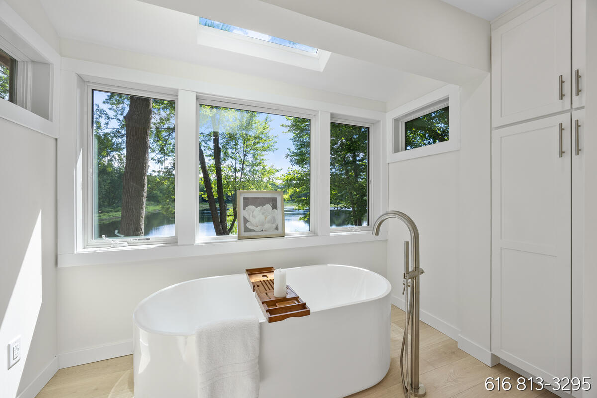 1860 Beard Drive SE Grand Rapids MI 49546