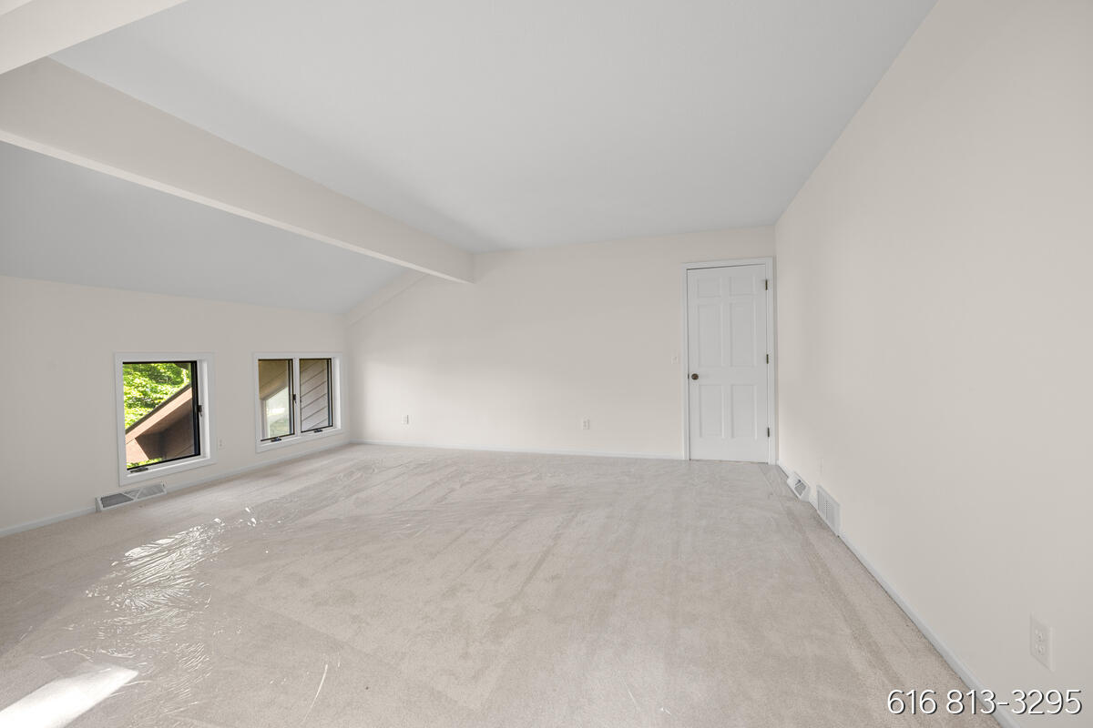 1860 Beard Drive SE Grand Rapids MI 49546