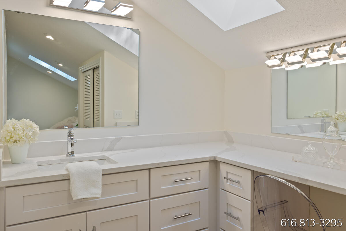 1860 Beard Drive SE Grand Rapids MI 49546