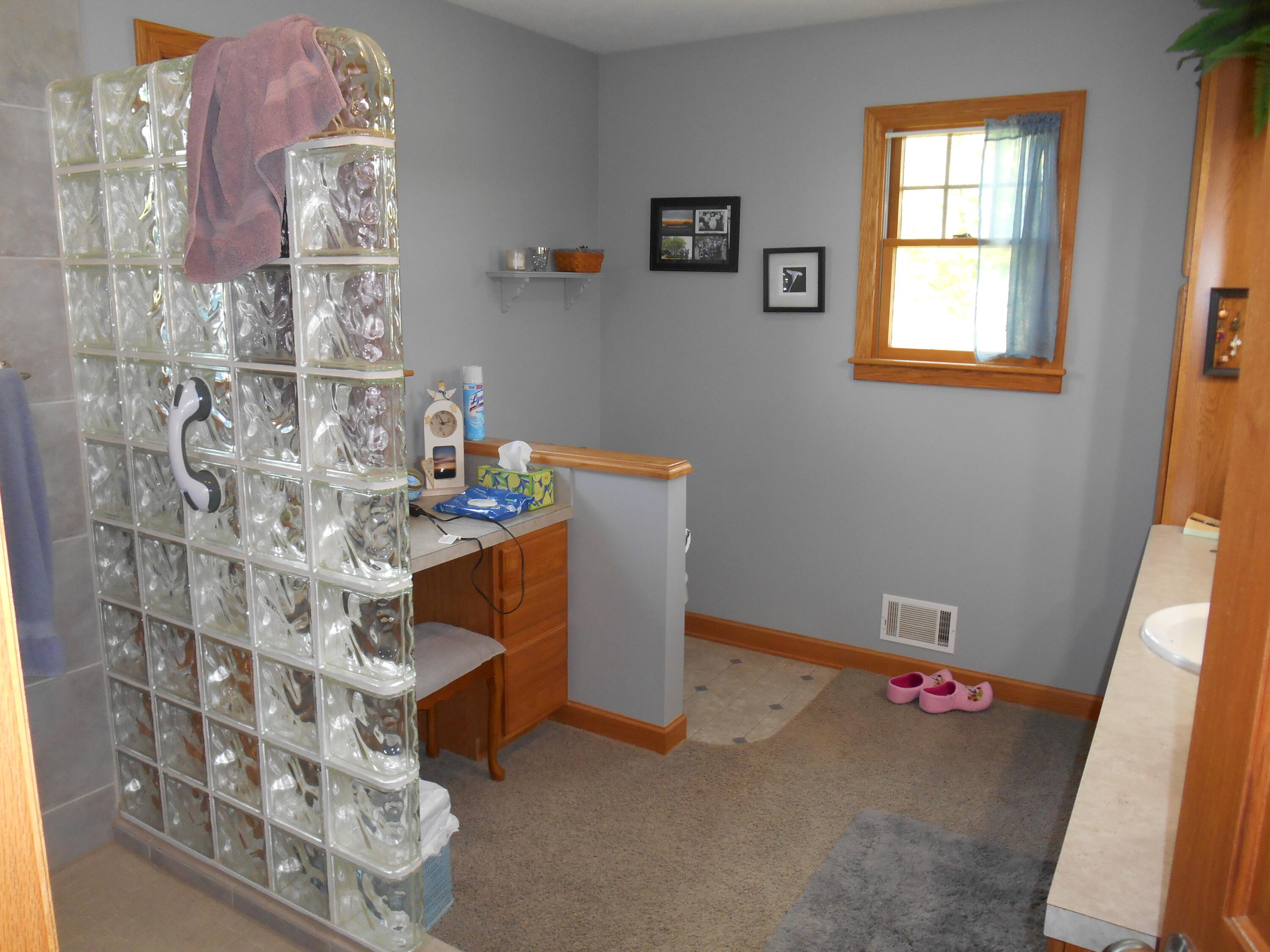 1287 56th Avenue Zeeland MI 49464