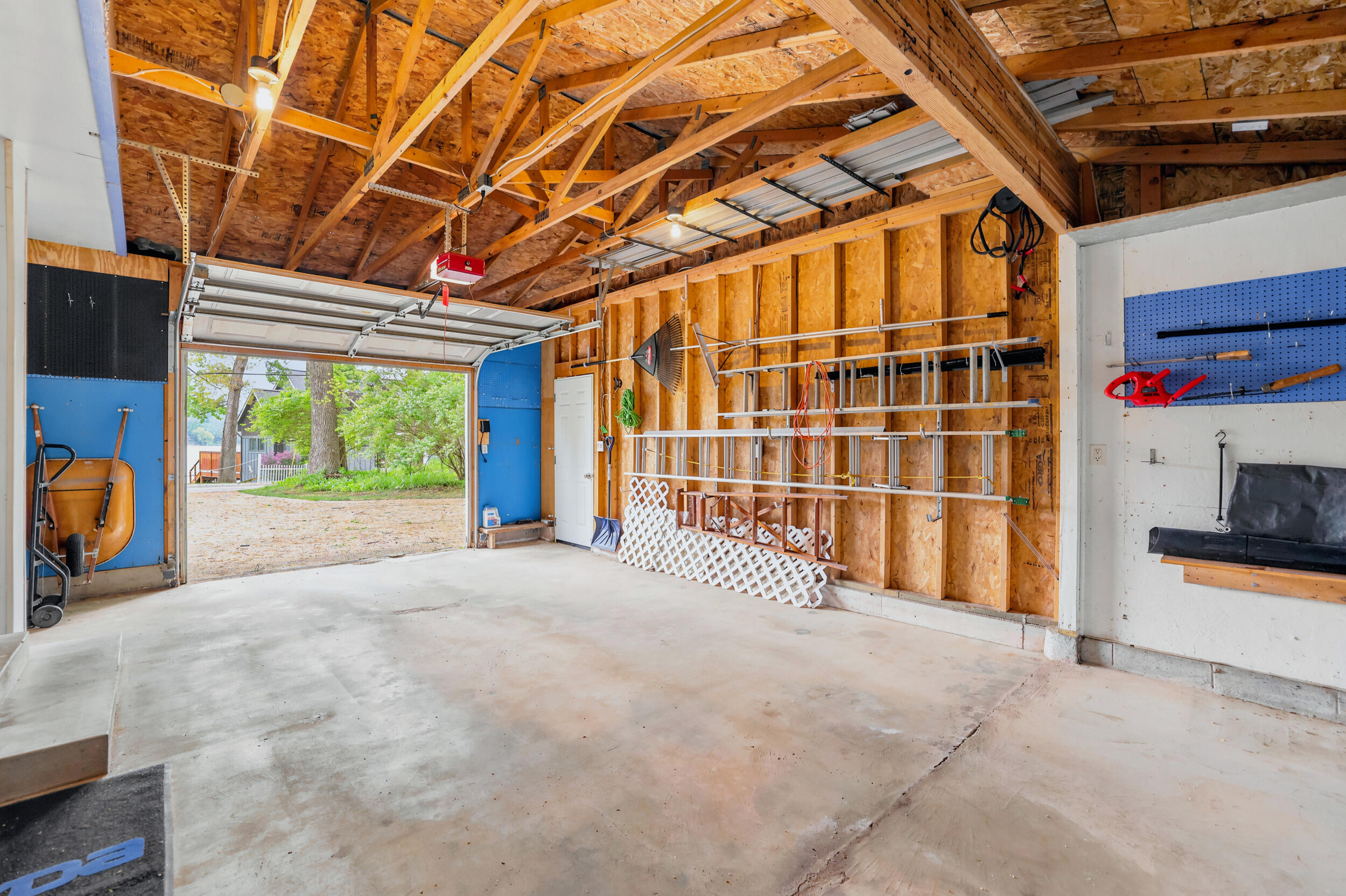 8759 Brower Lake Drive NE Rockford MI 49341