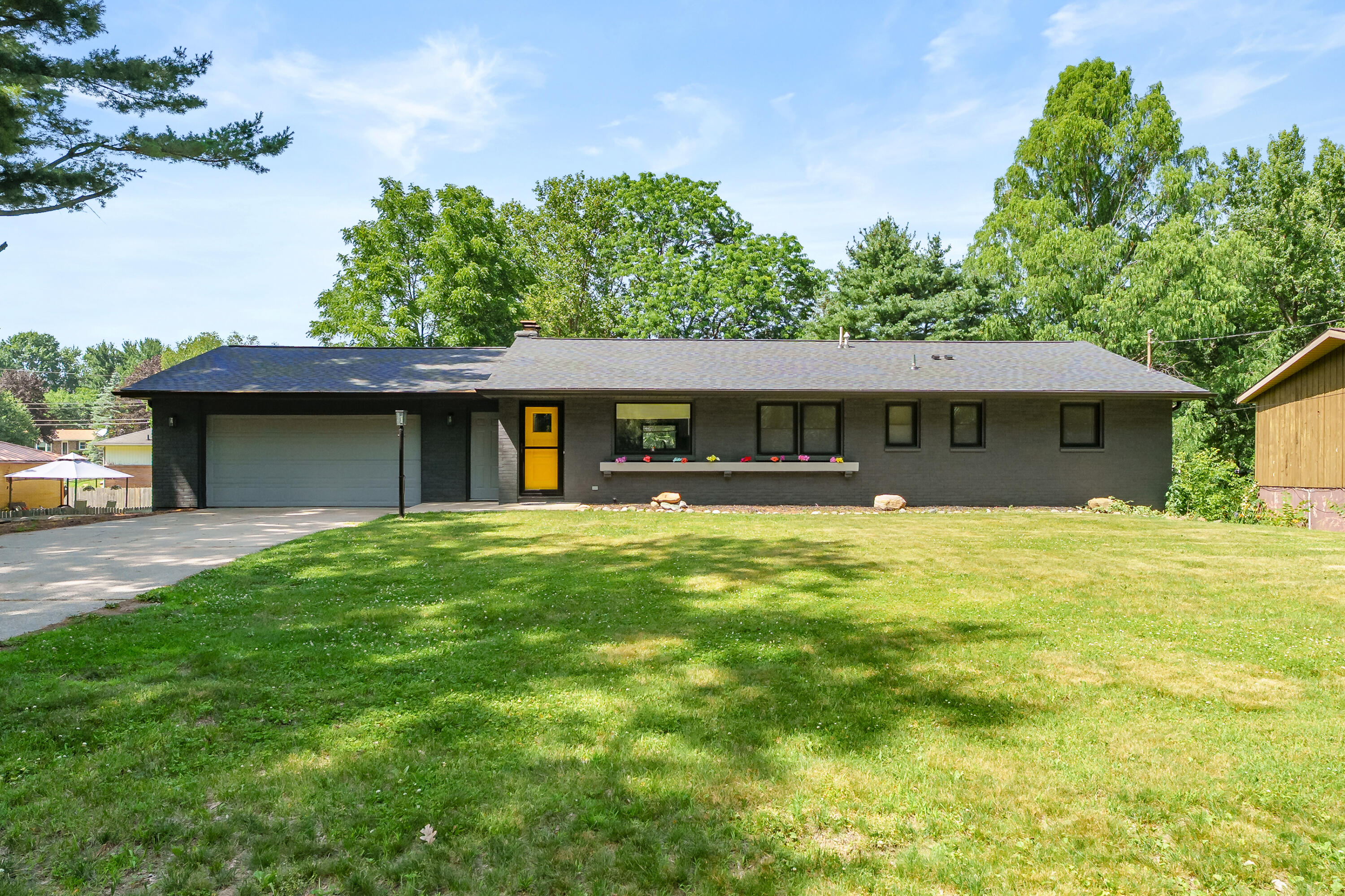 6231 E H Avenue Kalamazoo MI 49048