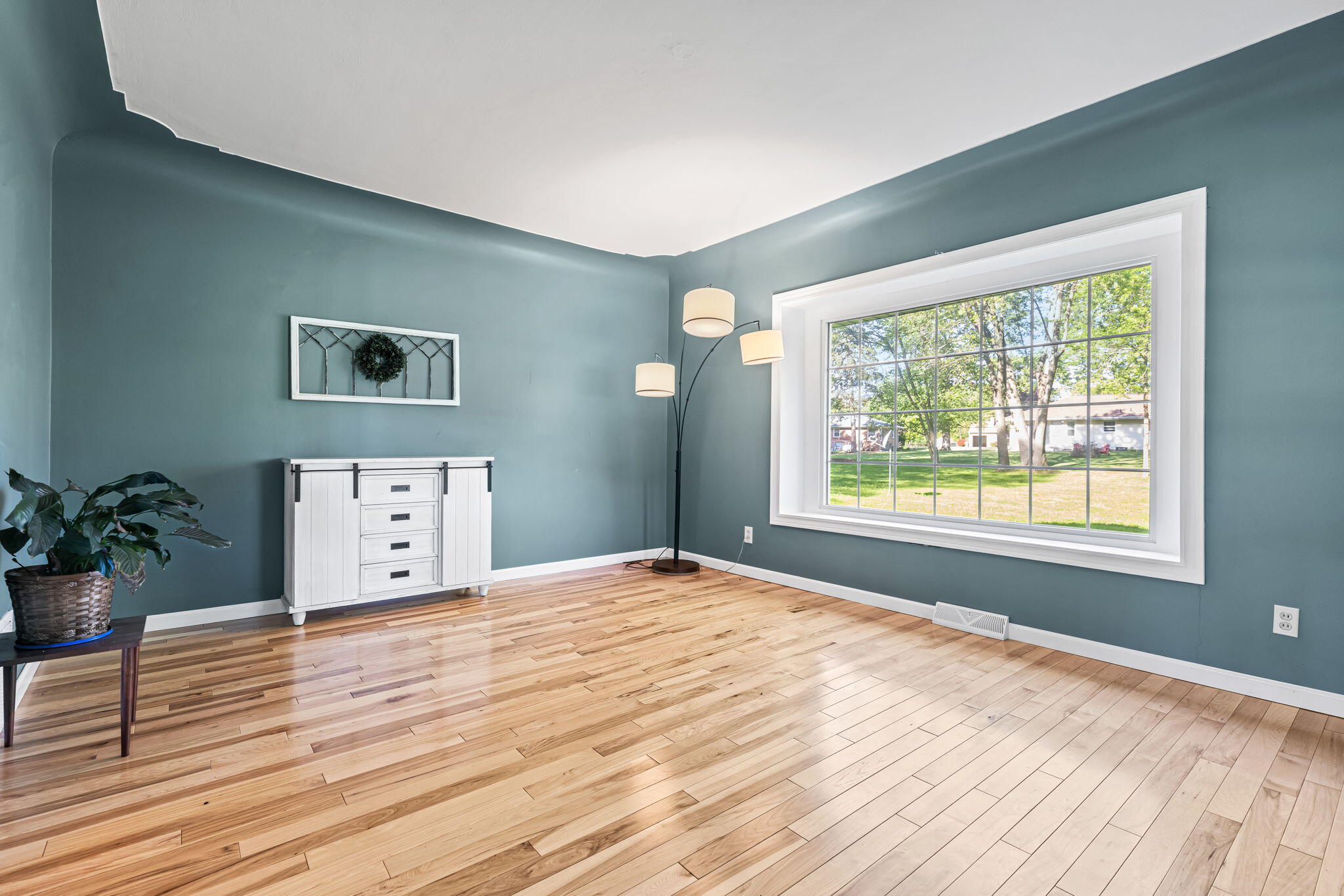 3120 Richmond Street NW Grand Rapids MI 49534
