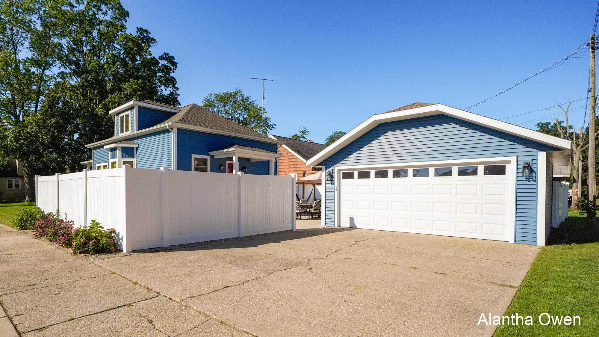 2200 Miner Avenue Muskegon MI 49441