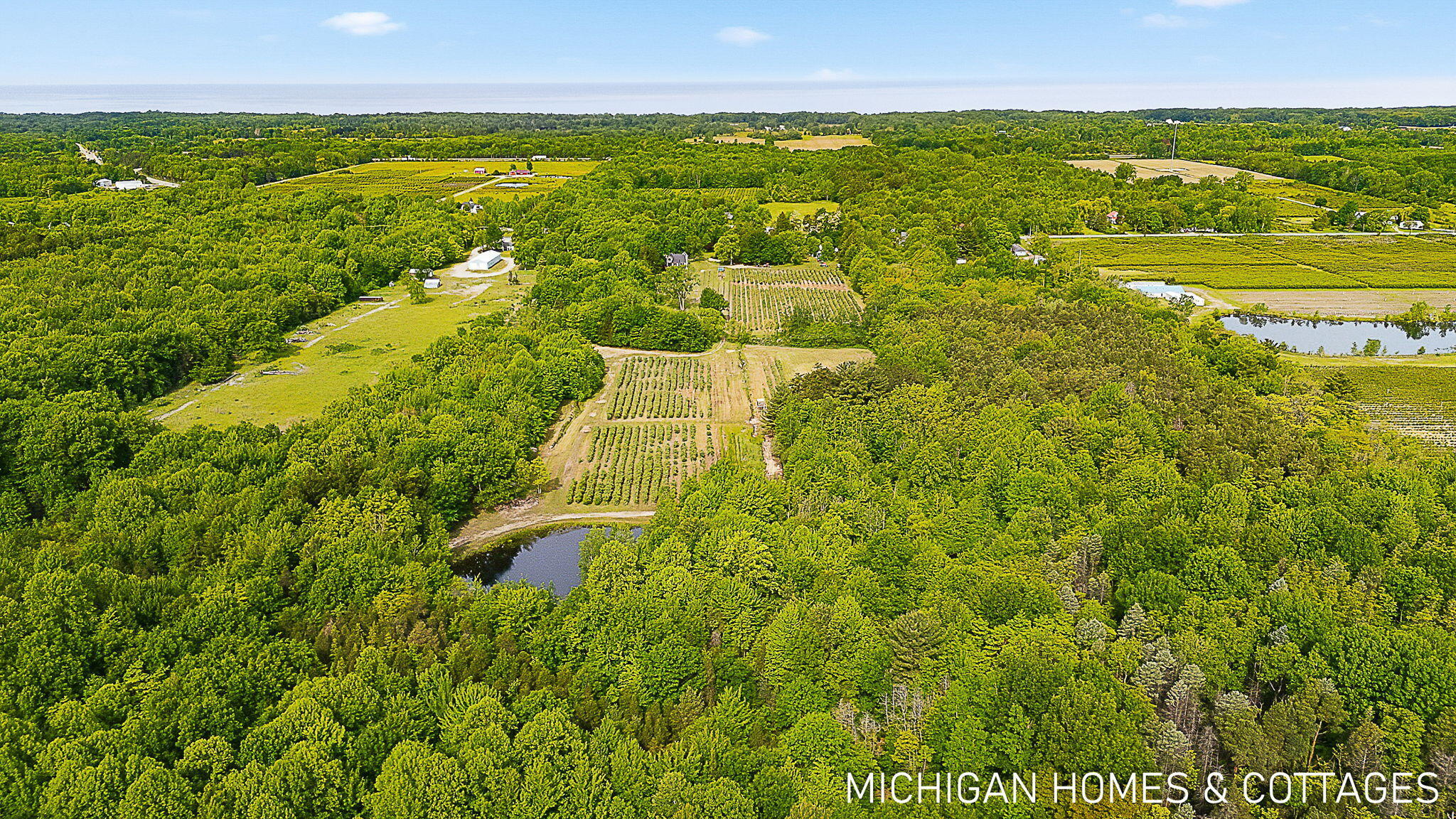1661 68th Street Fennville MI 49408