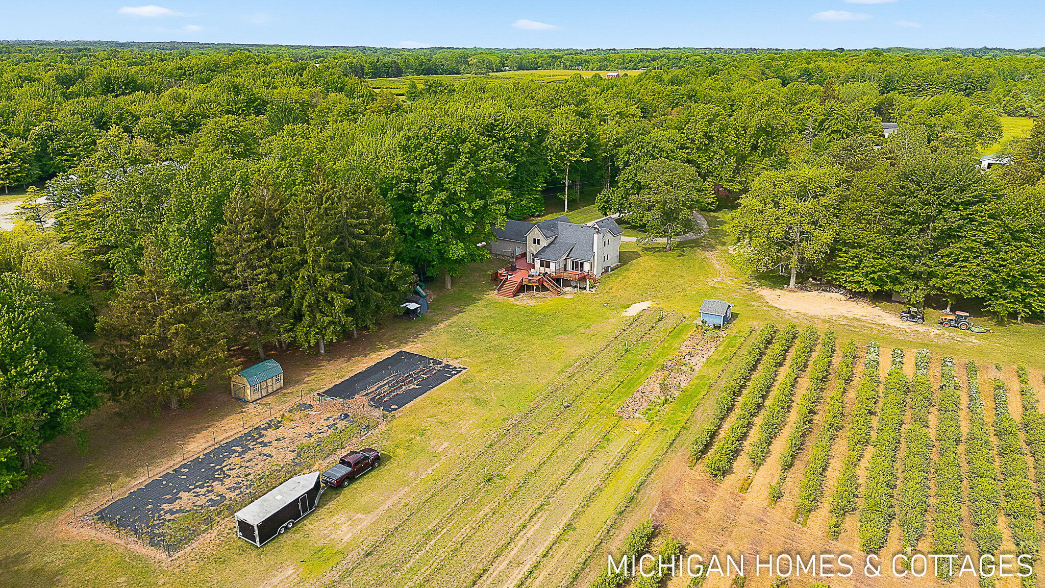 1661 68th Street Fennville MI 49408