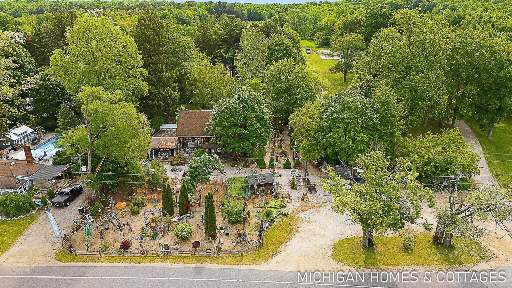 1661 68th Street Fennville MI 49408