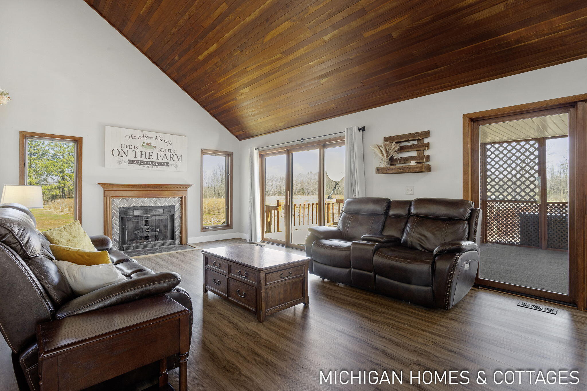 1661 68th Street Fennville MI 49408