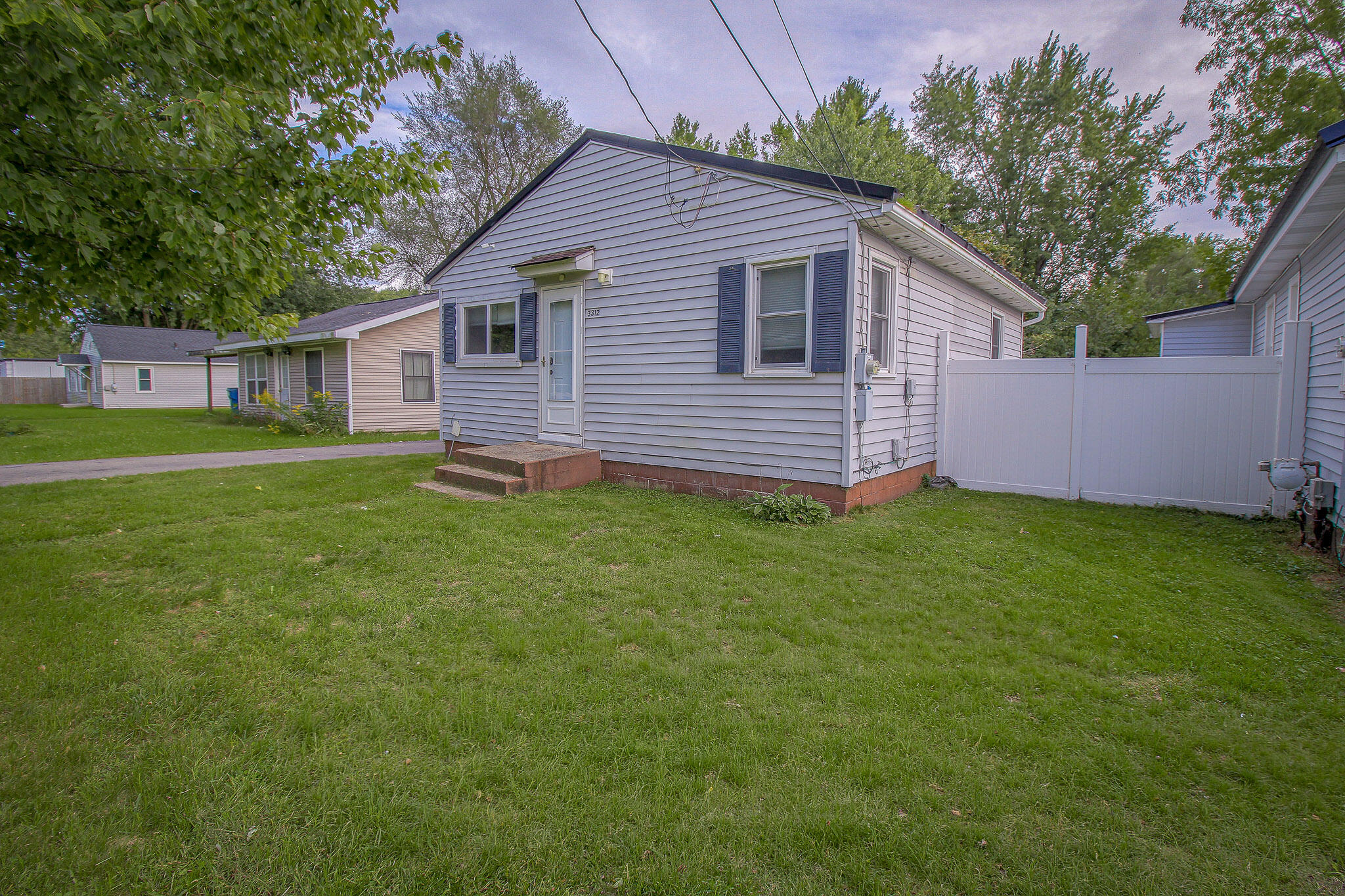 Kalamazoo MI, 3312 Lake Street