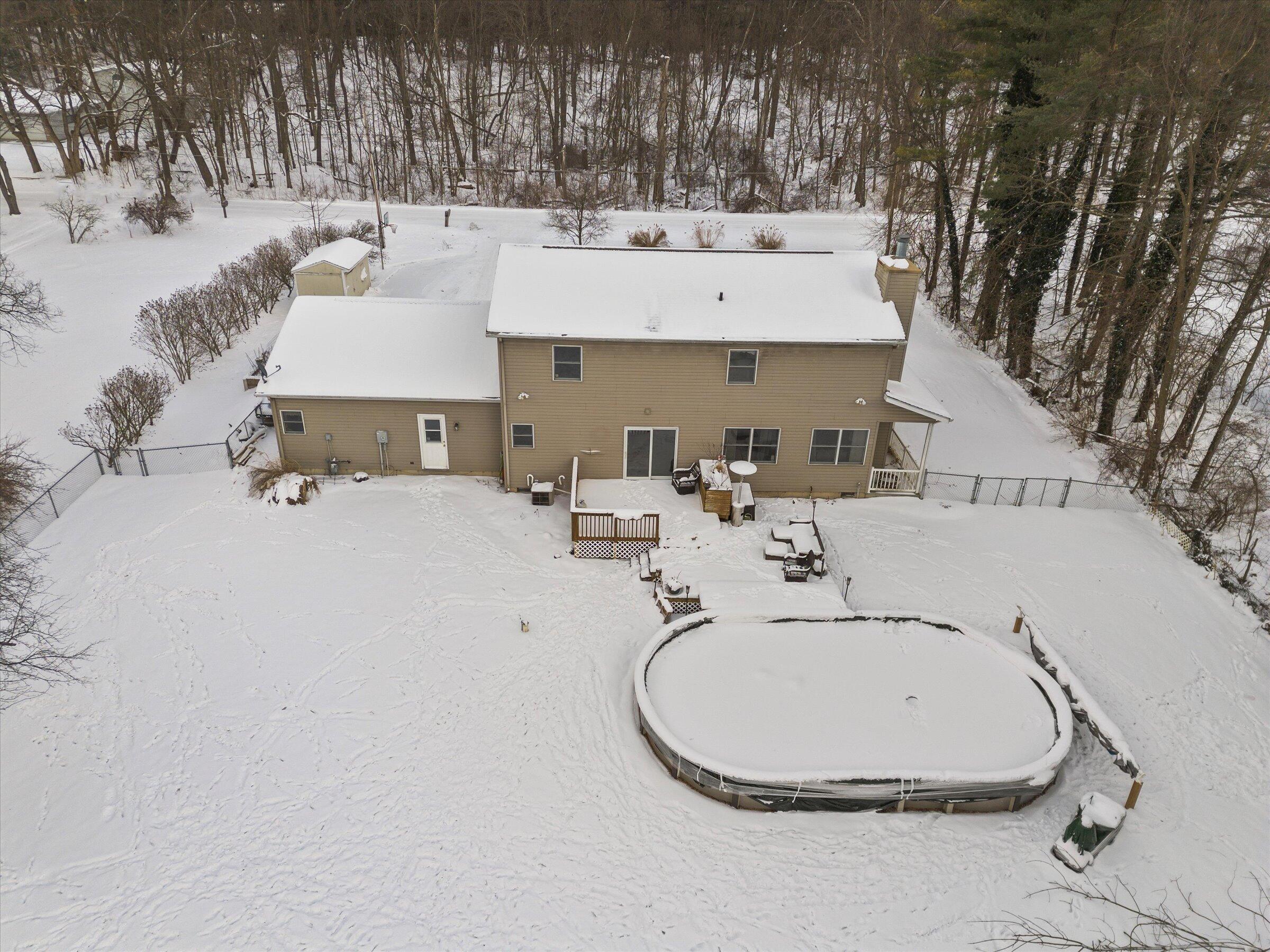 70820 Sunrise Drive Edwardsburg MI 49112