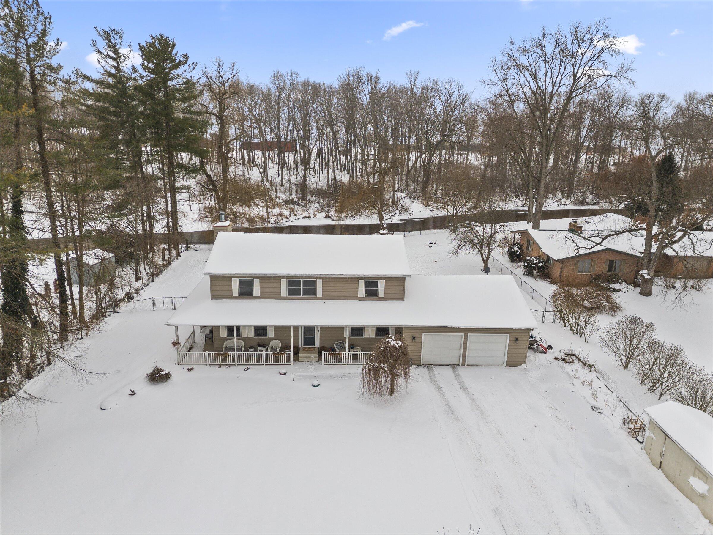 70820 Sunrise Drive Edwardsburg MI 49112