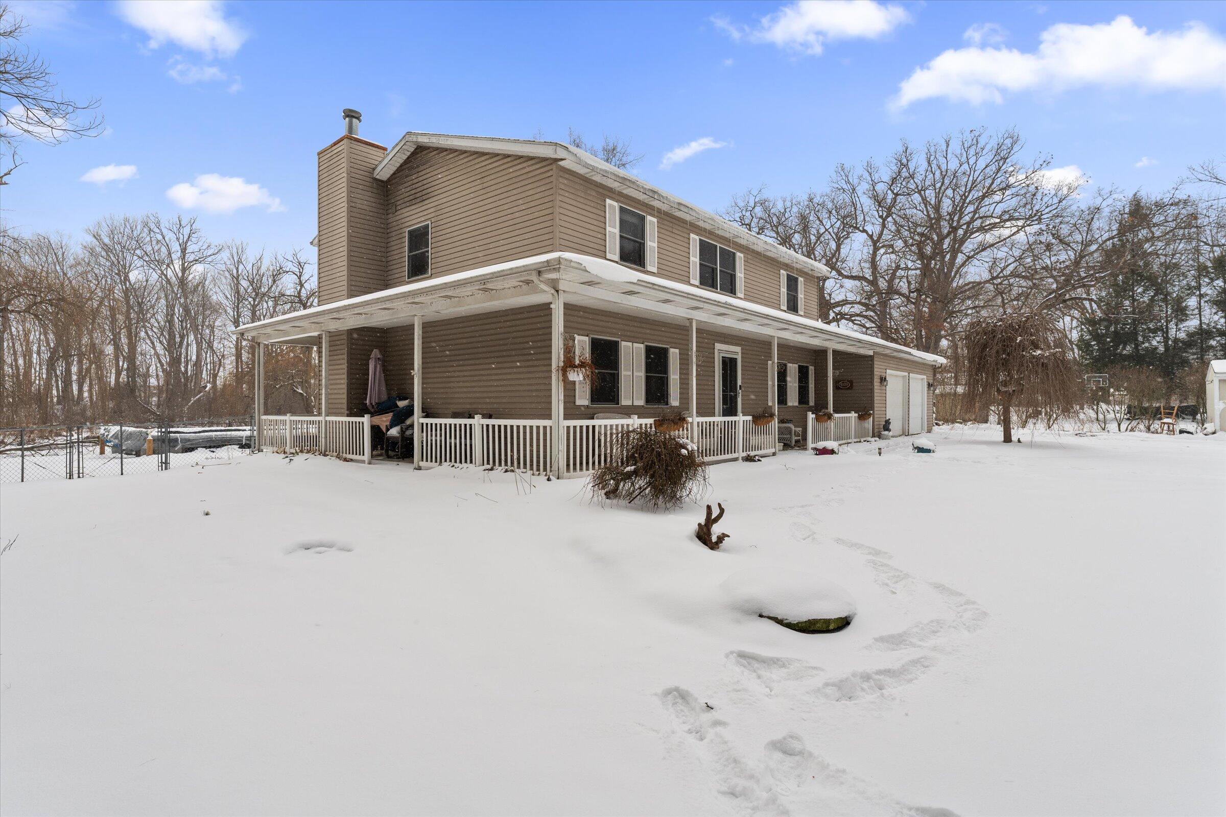 70820 Sunrise Drive Edwardsburg MI 49112
