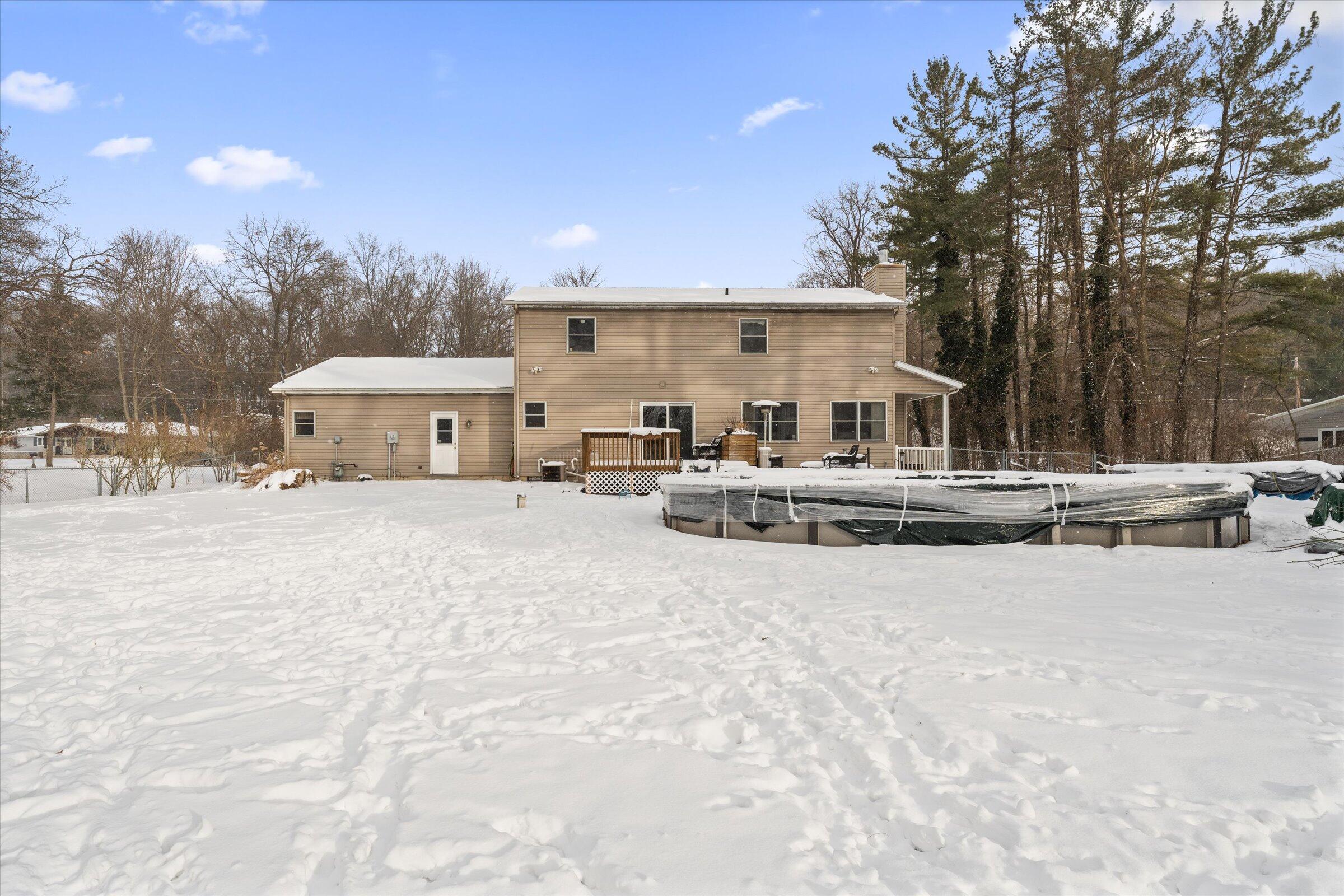 70820 Sunrise Drive Edwardsburg MI 49112